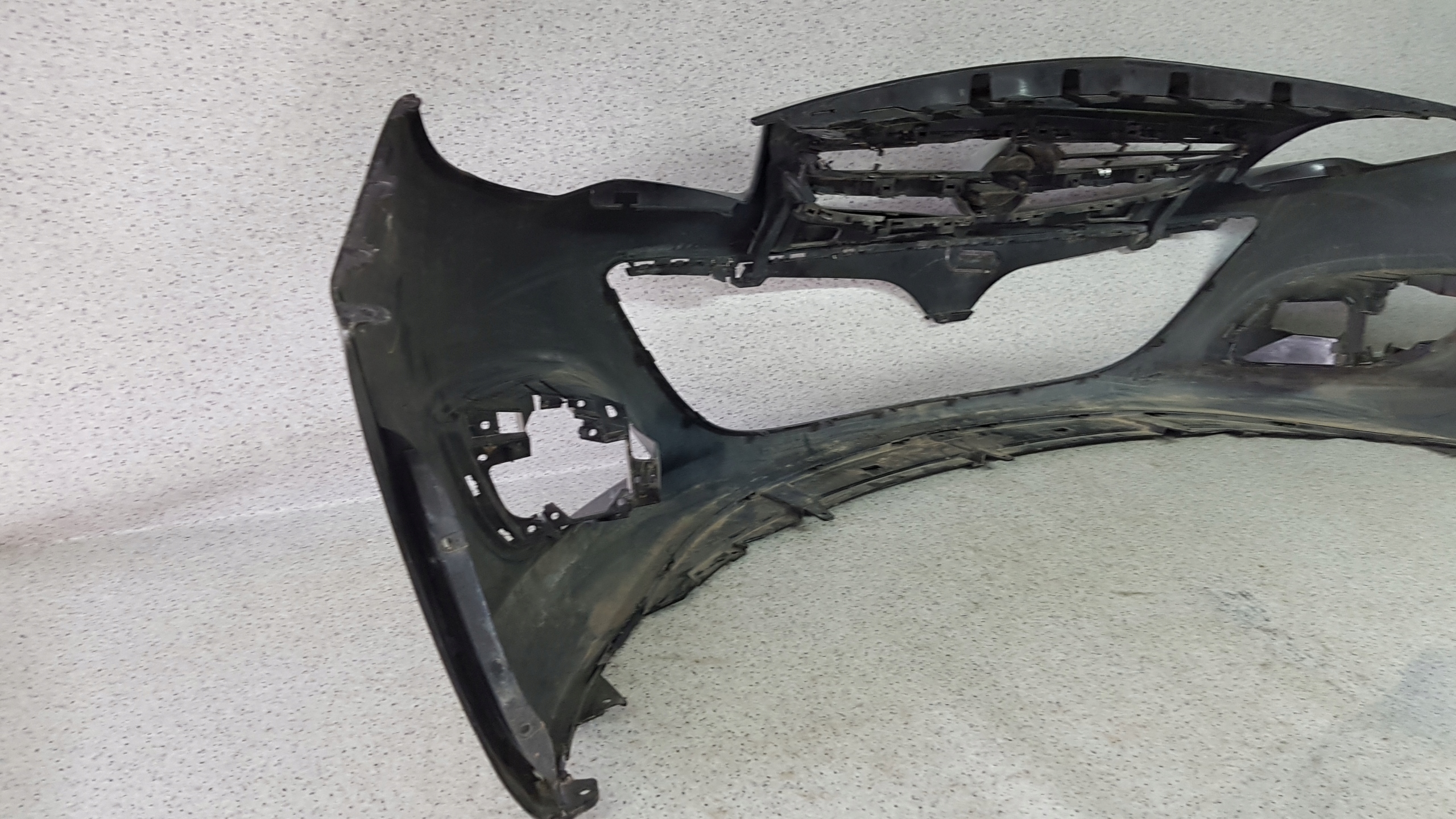 OPEL ASTRA J IV LIFT 2012 - nárazník předek 9979