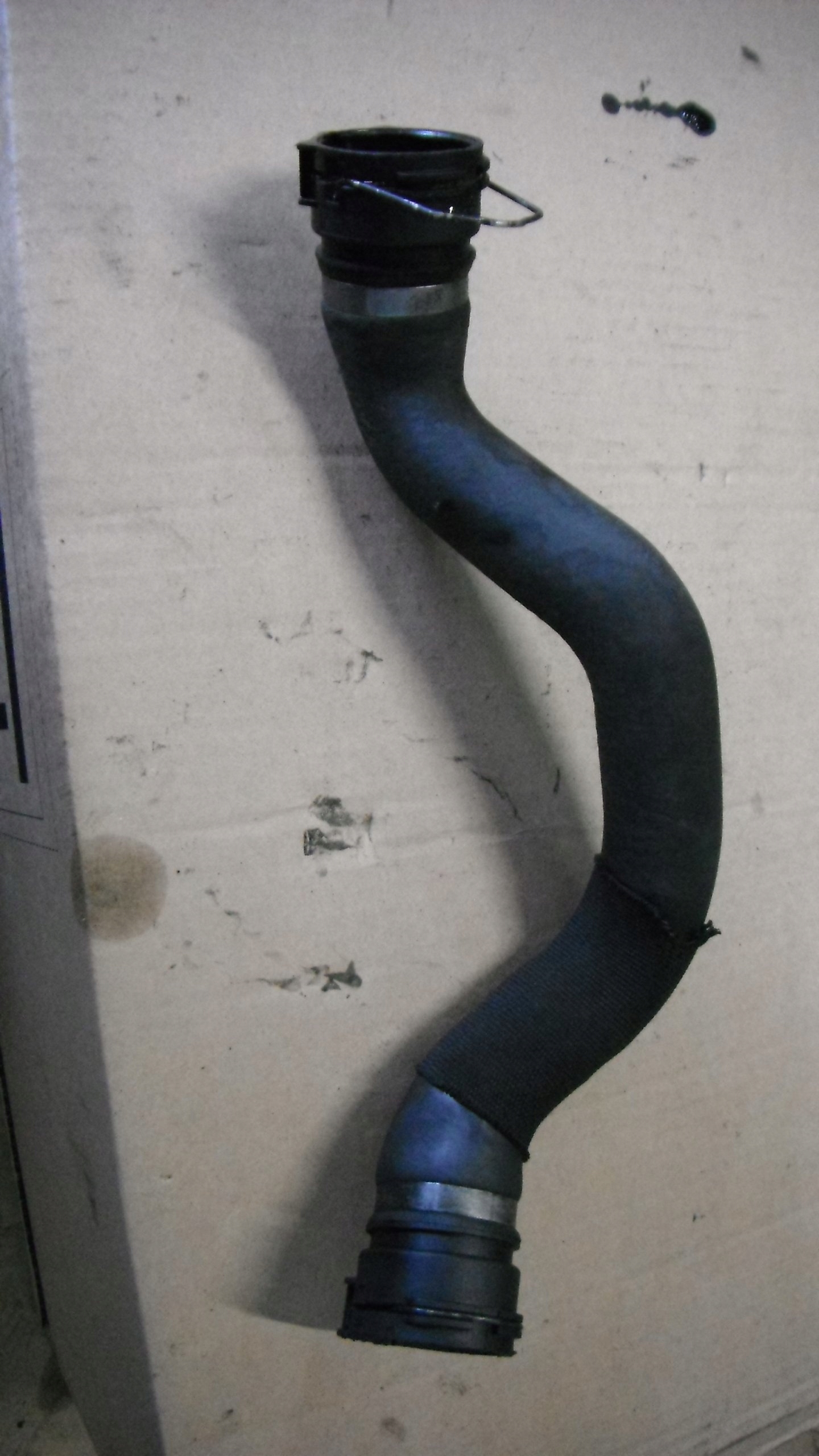 BMW E46 2.0 TD 00-04 WĄŻ WODY