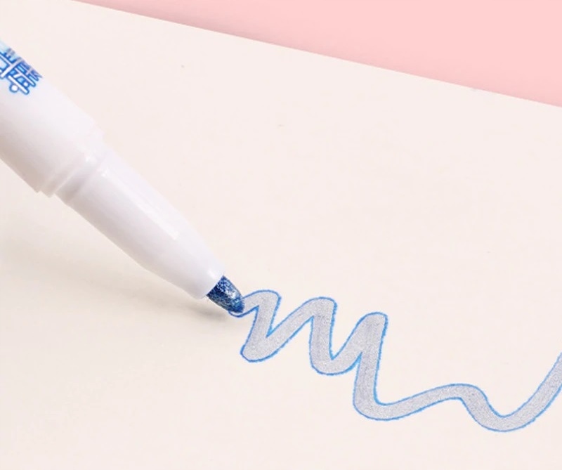 MAZAKI PISAKI DWUKOLOROWE 2w1 BŁYSZCZĄCE 8 sztuk Marka inna