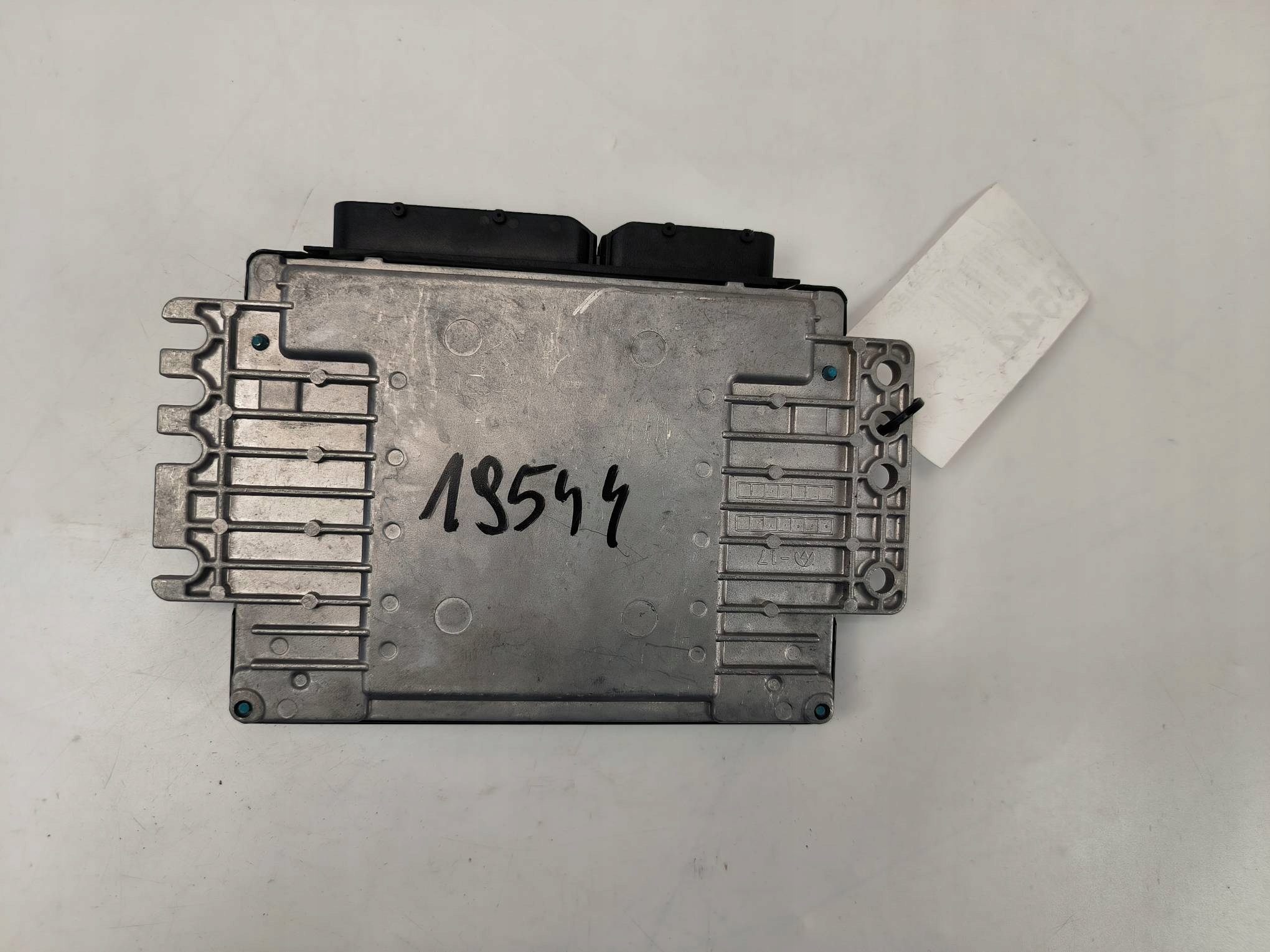 computer MEC32-211 1.5 16V NISSAN ALMERA