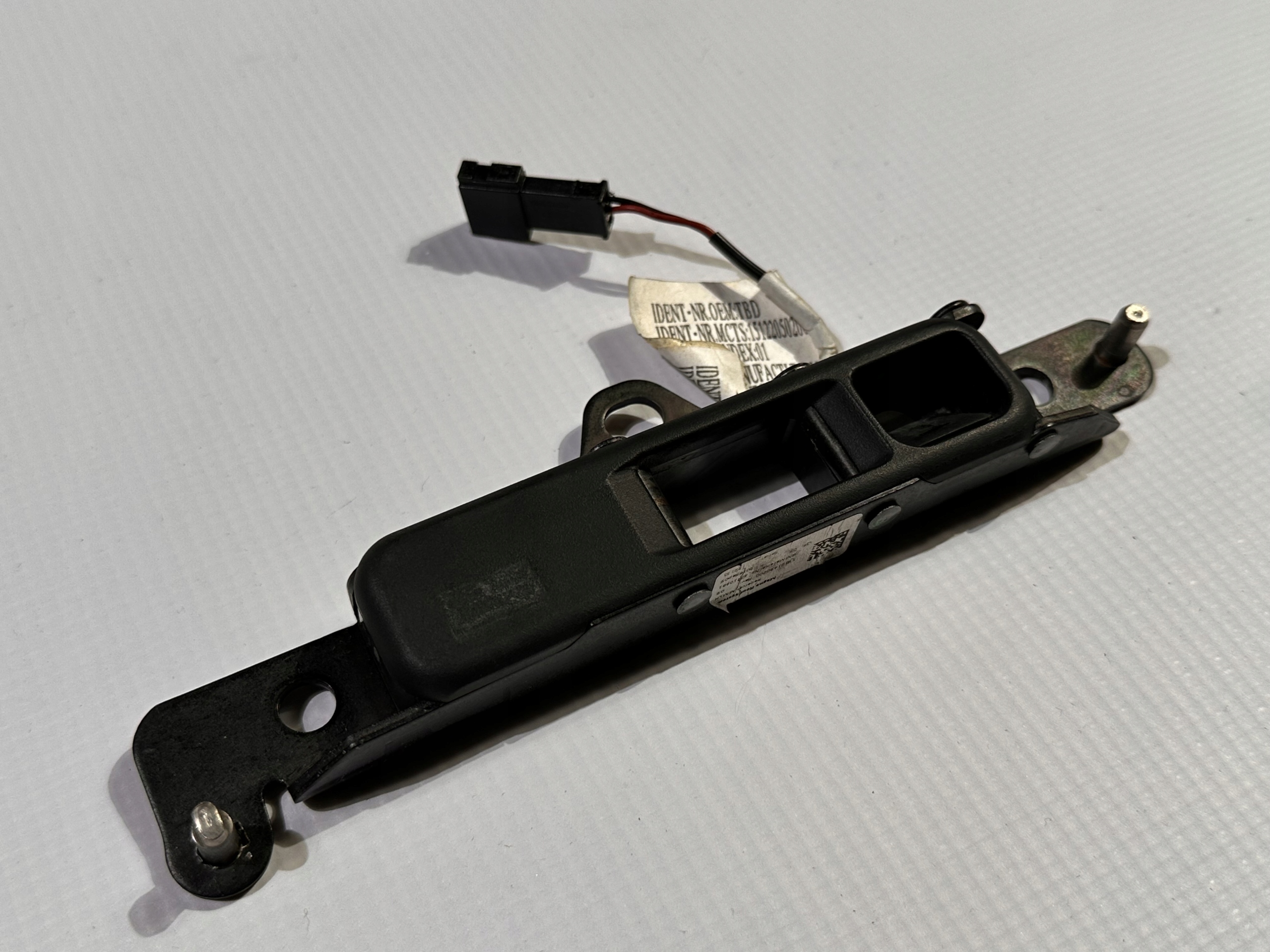 lock rygiel left roofs Chevrolet Camaro Cabrio 2016+