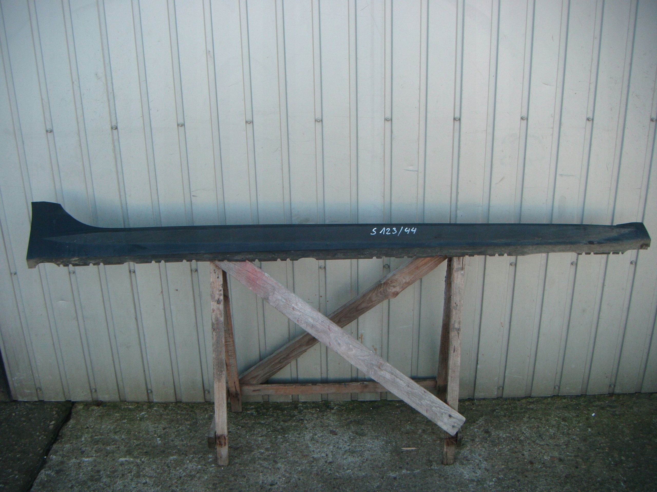 AUDI A4 B9 LIFT KOMBI ALLROAD LISTWA PROGOWA