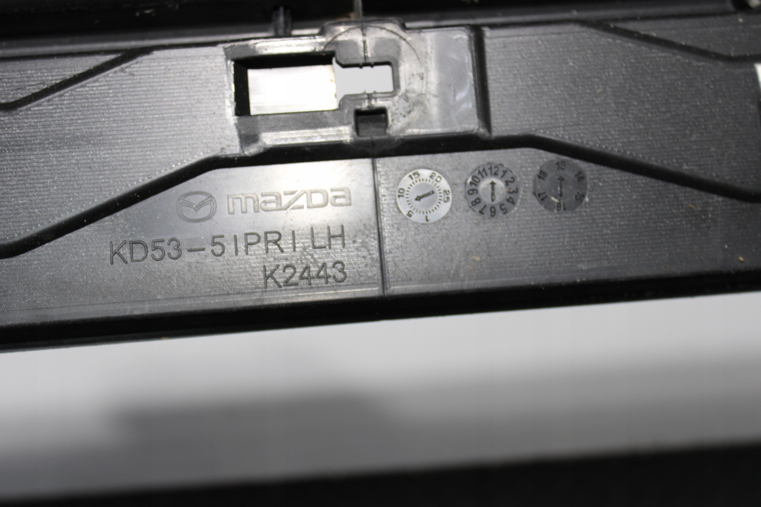 threshold moulding threshold left MAZDA CX5 KD KD53-51PR1