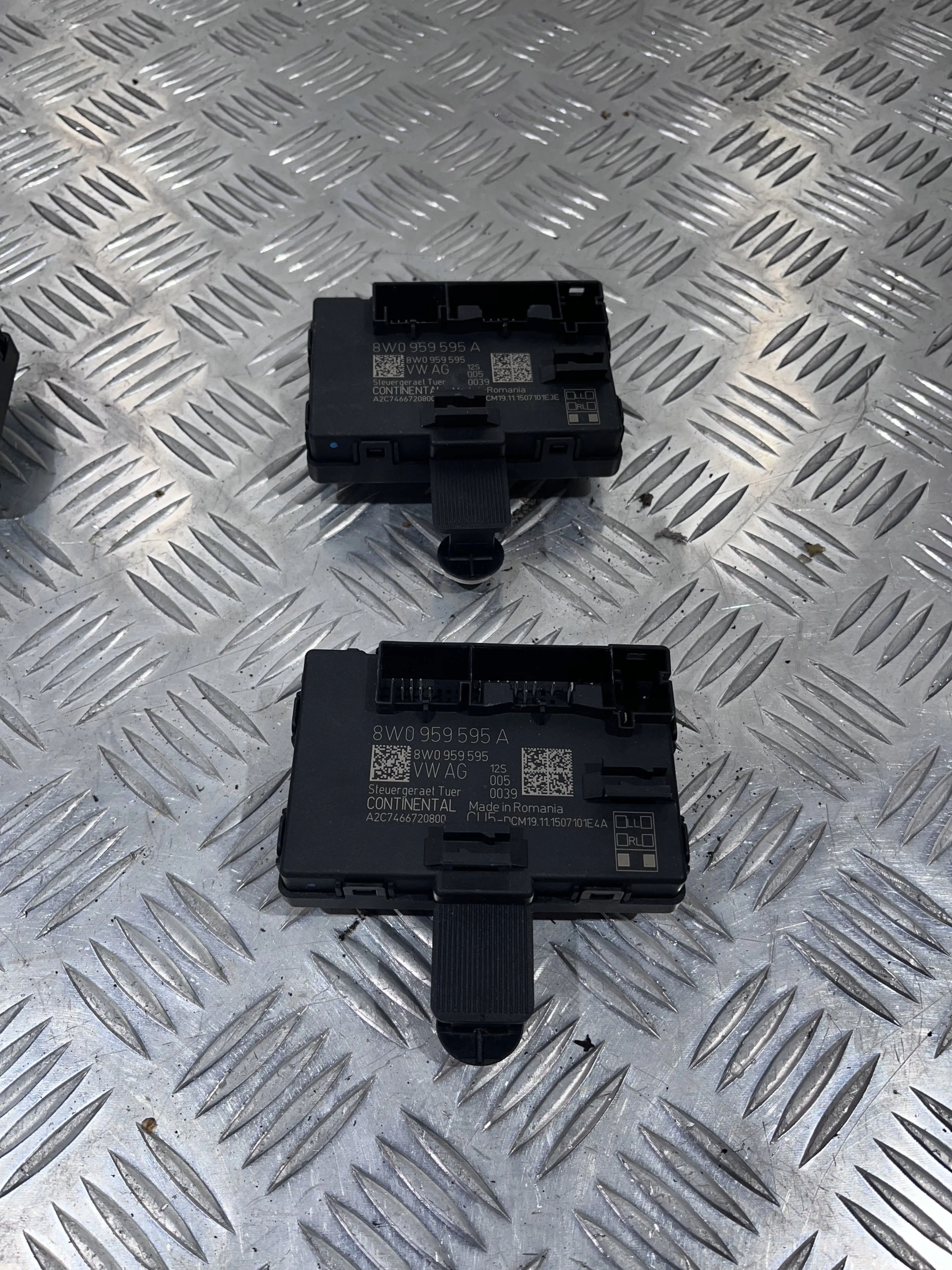 MODUŁ STEROWNIK DRZWI AUDI A4 B9 15- SEDAN