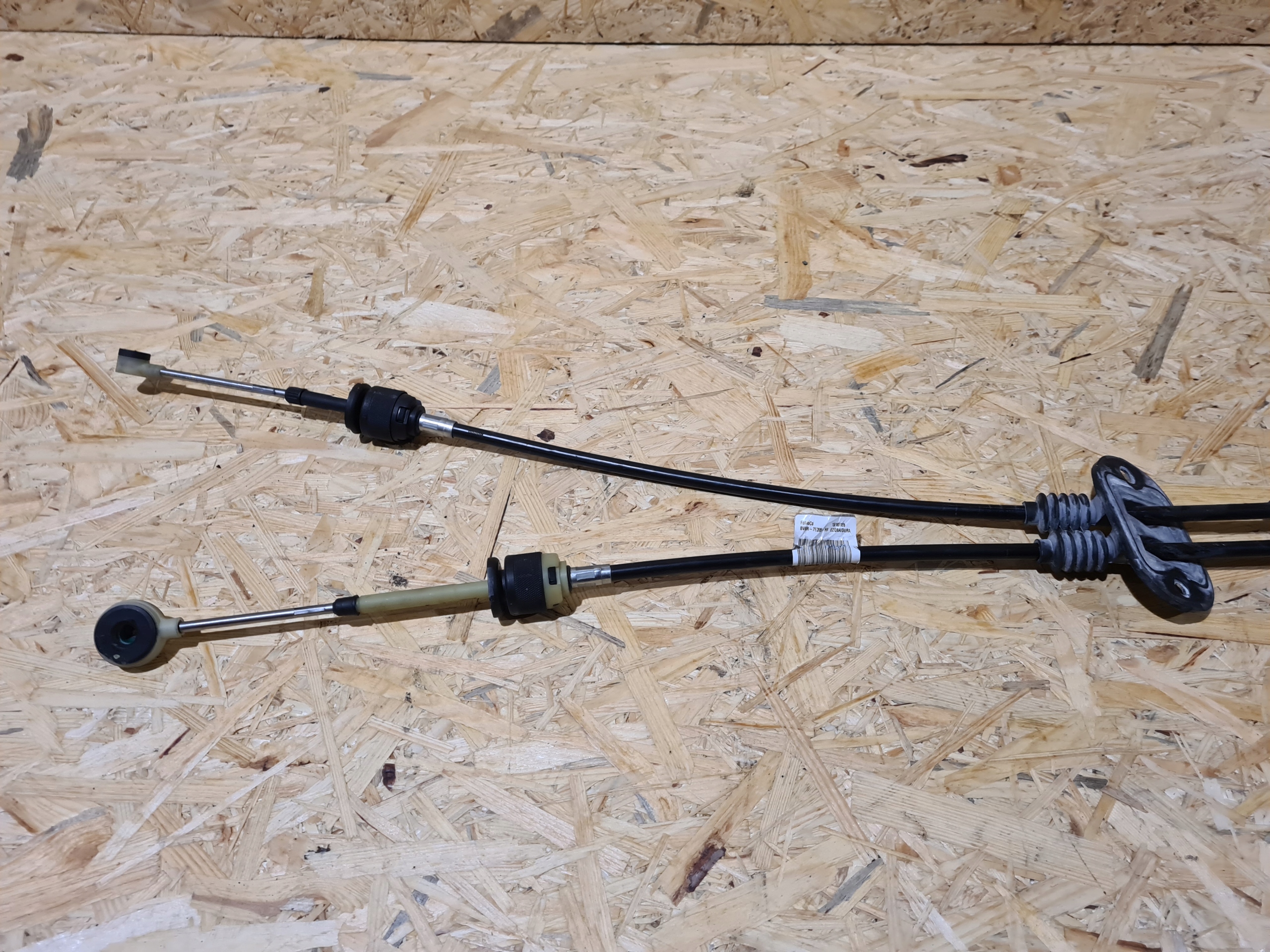 ТРОСЫ ПЕРЕКЛЮЧЕНИЯ ПЕРЕДАЧ FORD FOCUS MK3 BV6R-7E395-HF