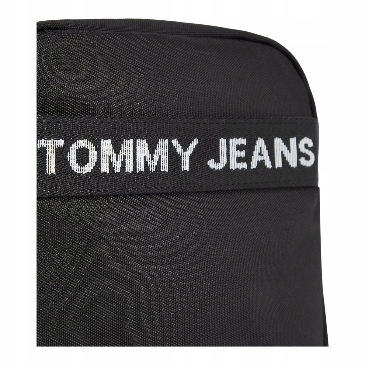 TOMMY HILFIGER TORBA LISTONOSZKA MĘSKA TJM ESSENTIAL REPORTER CZARNA Model TJM ESSENTIAL REPORTER