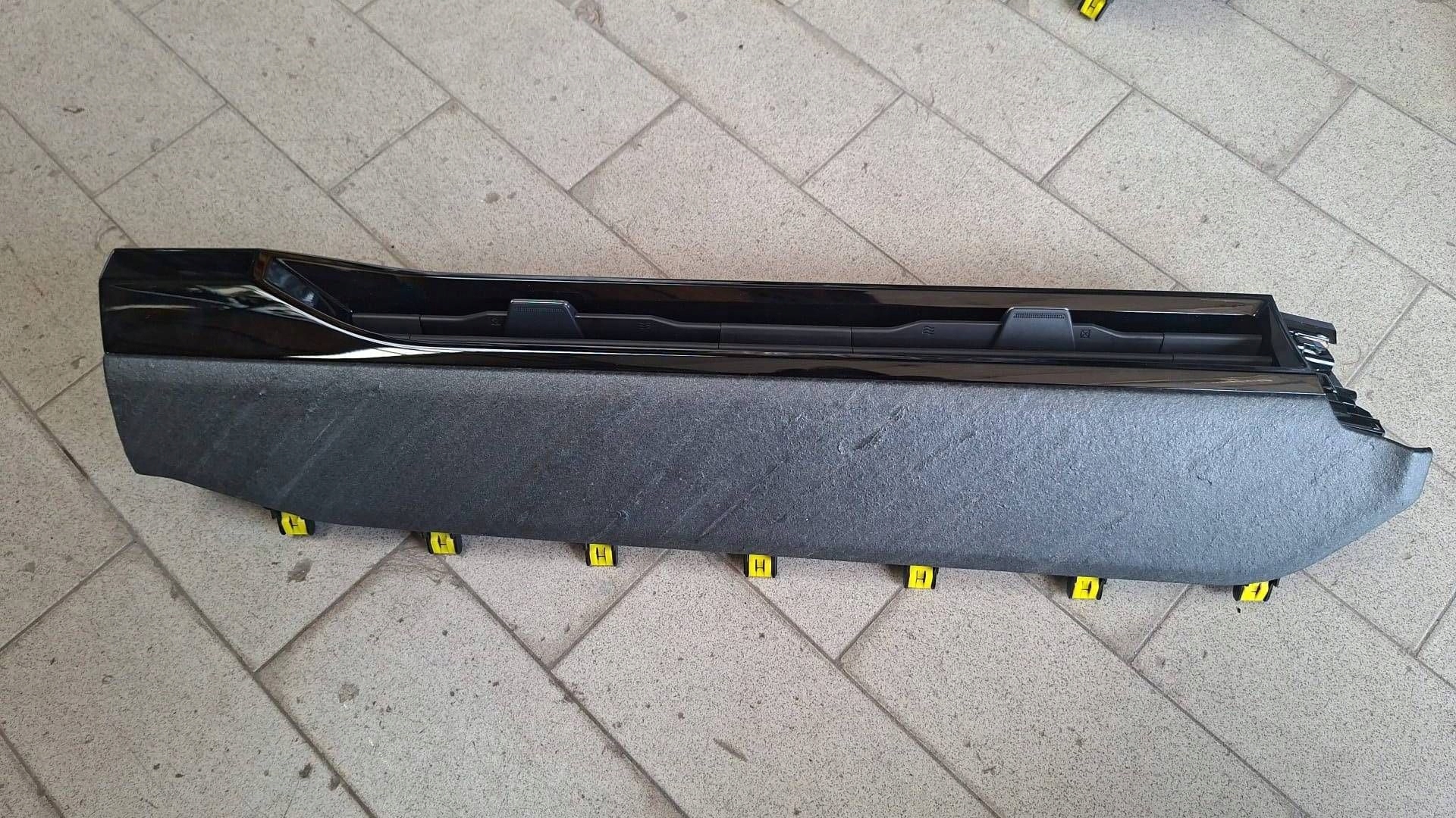 grid air conditioning devices consoles right side Renault Rafale 681349636R
