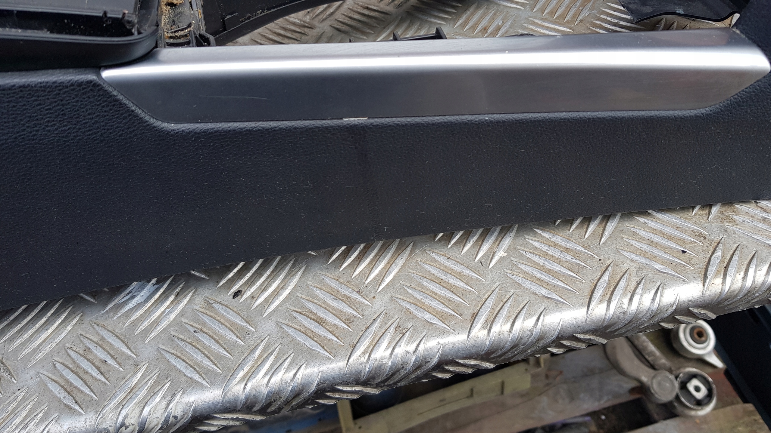 MERCEDES W212 TUNEL central armrest EUROPA