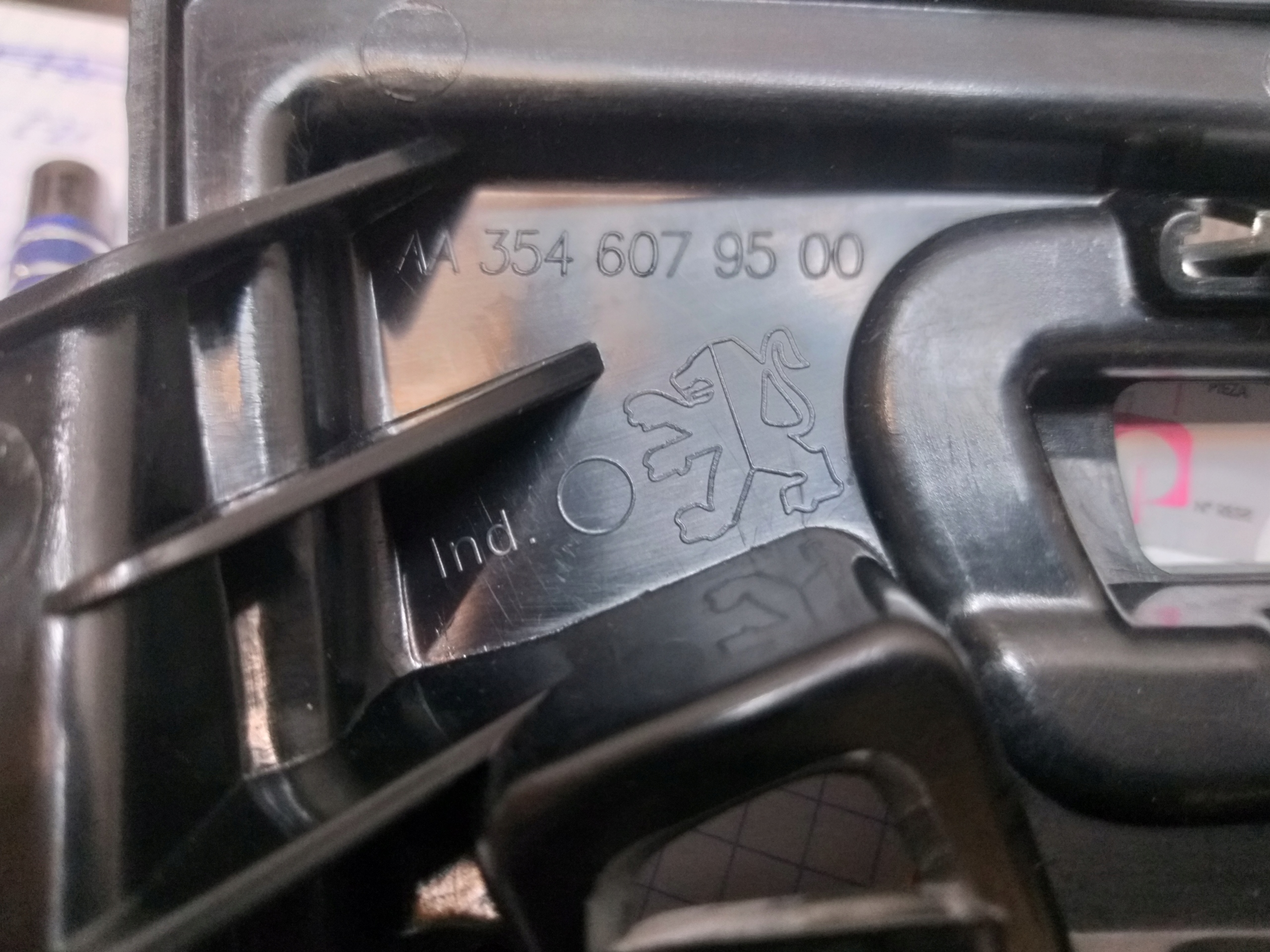 BUMPER FRONT MOULDING CAP PEUGEOT 308 LIFT 17