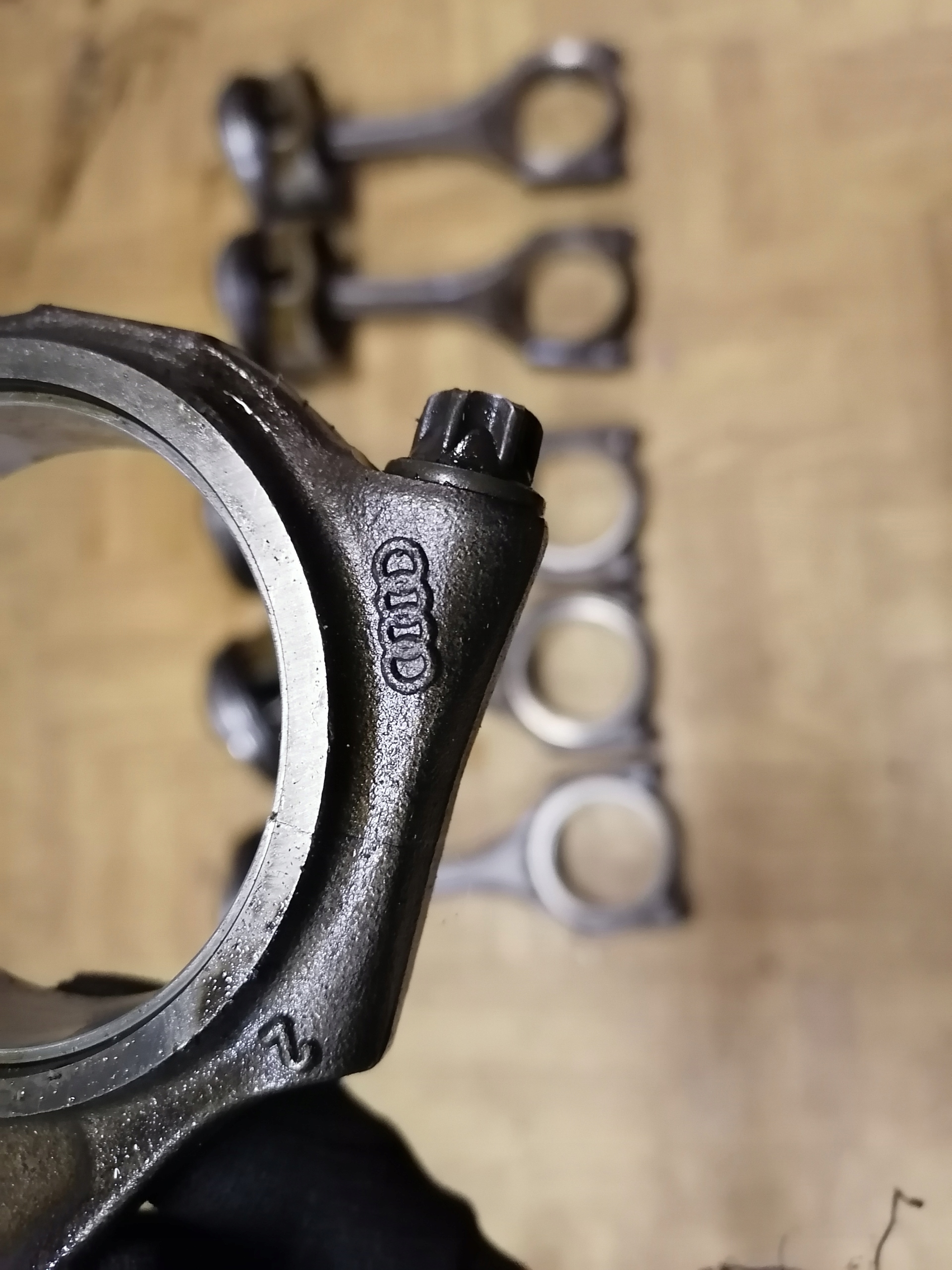 piston connecting rod - AUDI A4 B7 A6 C6 A8 3.2 FSI AUK