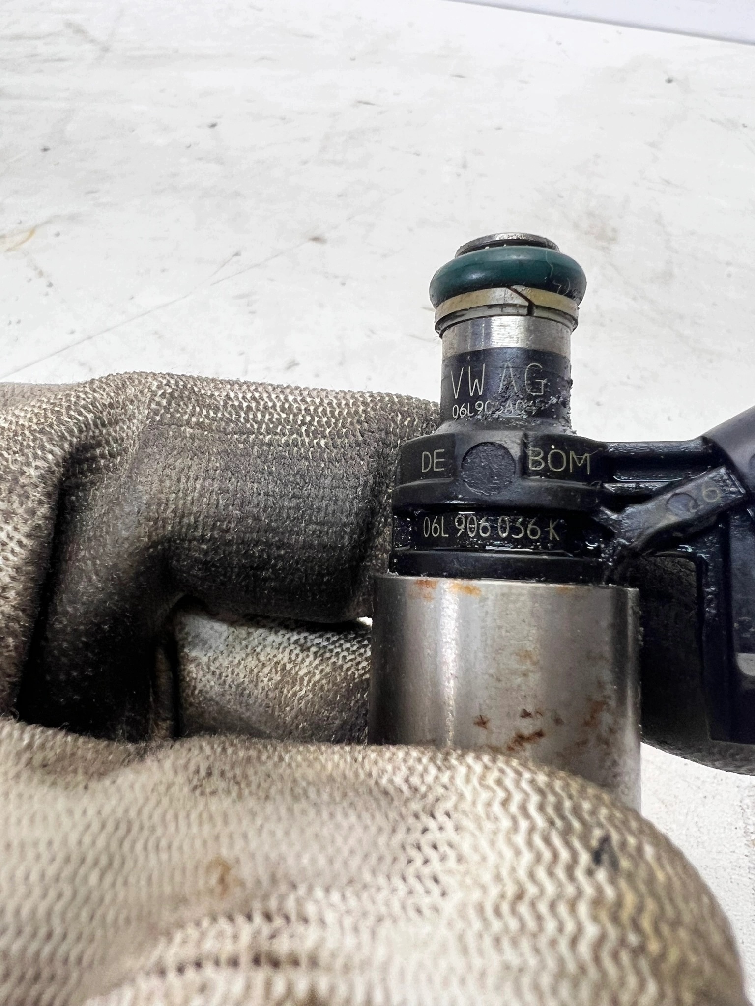 nozzle injector AUDI VW 2.0 TFSI 06L906036K