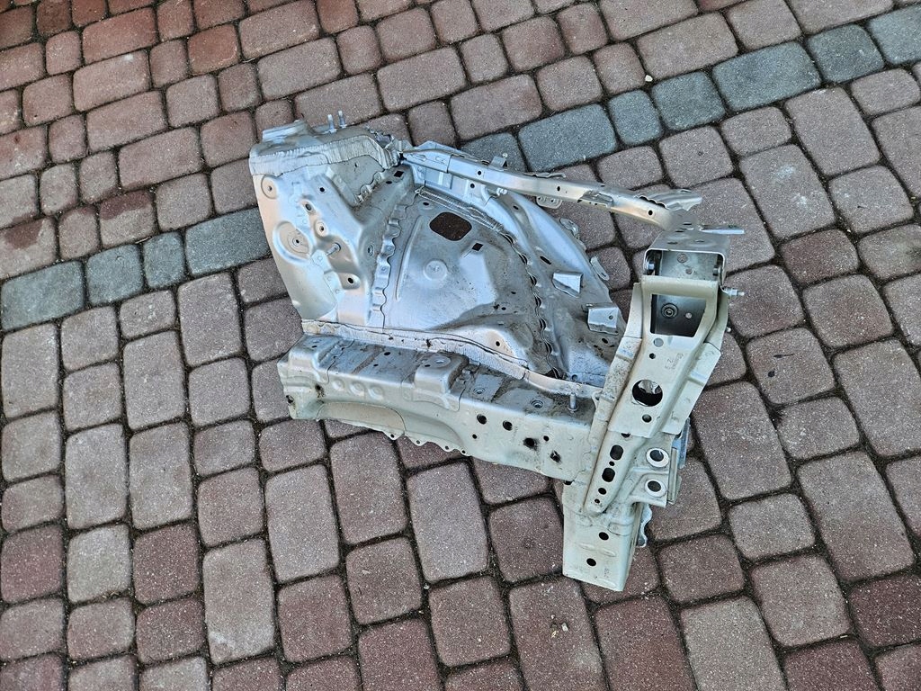quarter front front left fartuch pillar podloznic Opel Insignia B