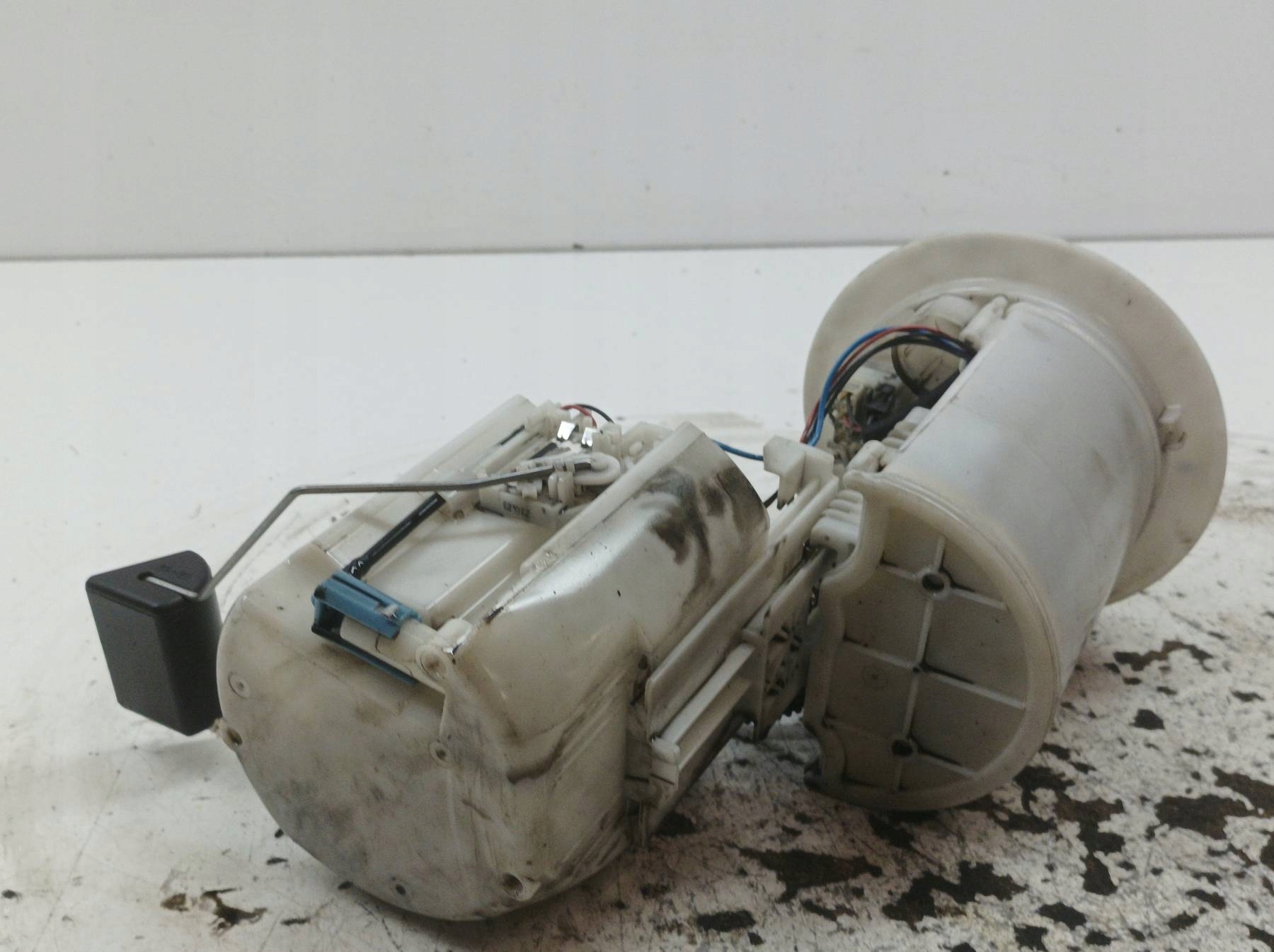 feed pump PLYWAK 1.6 B E16 E17 E18 77020-02562 Toyota Corolla XI