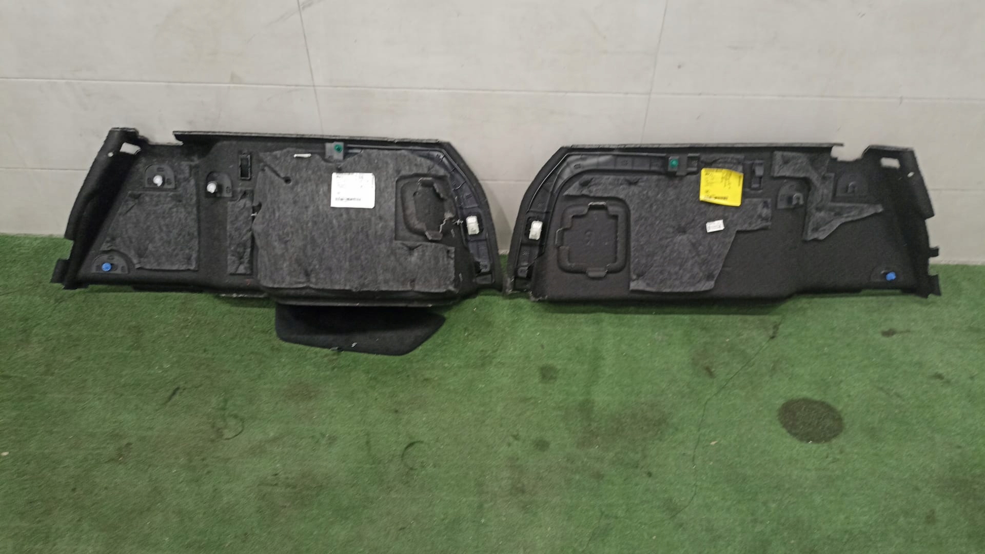 MERCEDES W205 side upholstery boot right left A2056900705 A2056900305