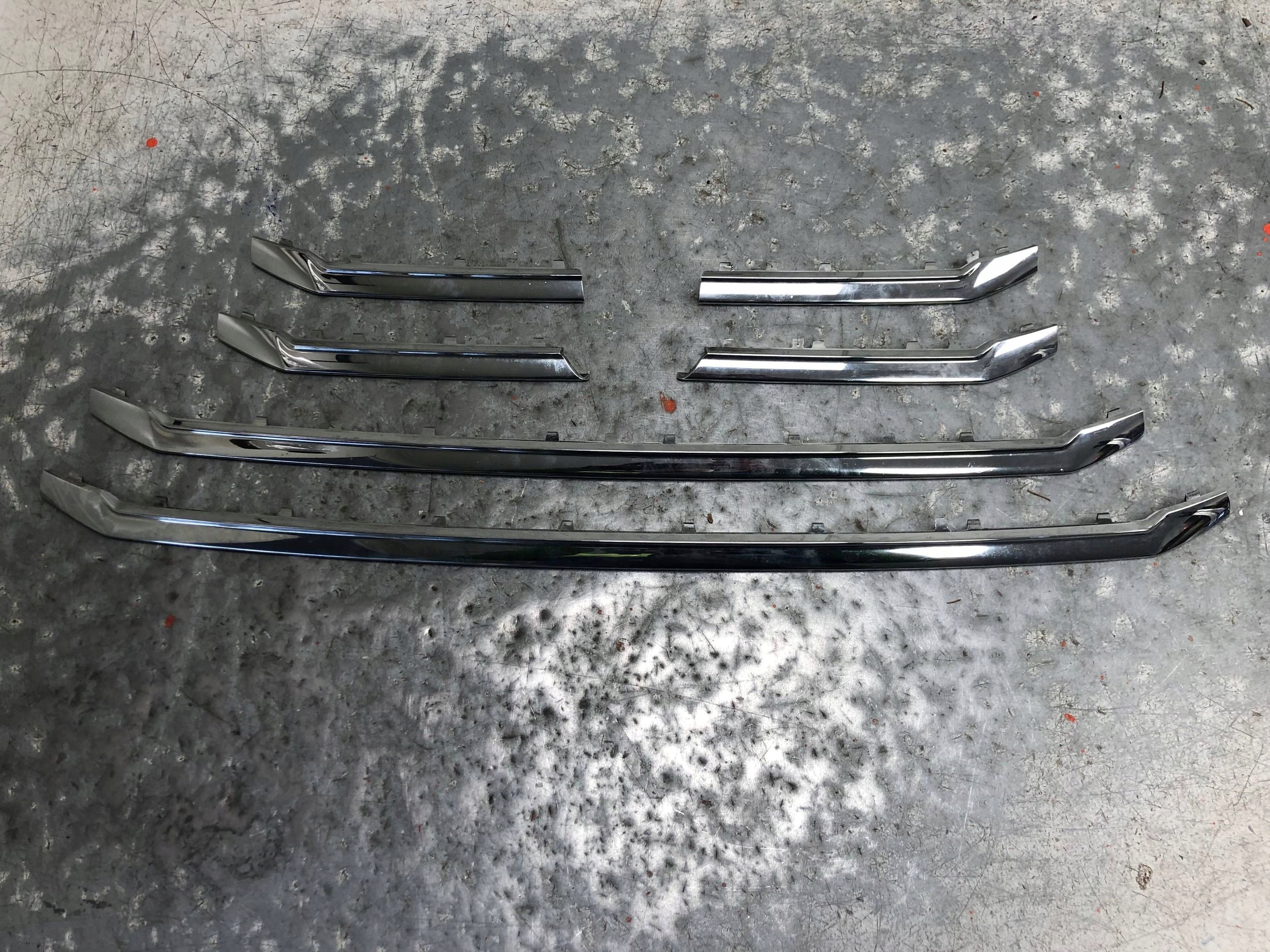 moulding CHROM GRILLA AUDI A8 D4 4H0853651