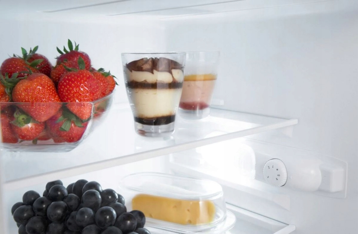 AMICA Chłodziarko-zamrażarka FD2015.4(E) Model FD2015.4(E)