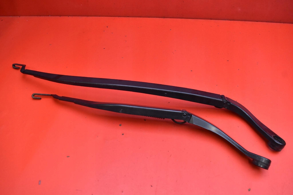 wiper arm front EU JEEP CHEROKEE 5 V KL 13-17
