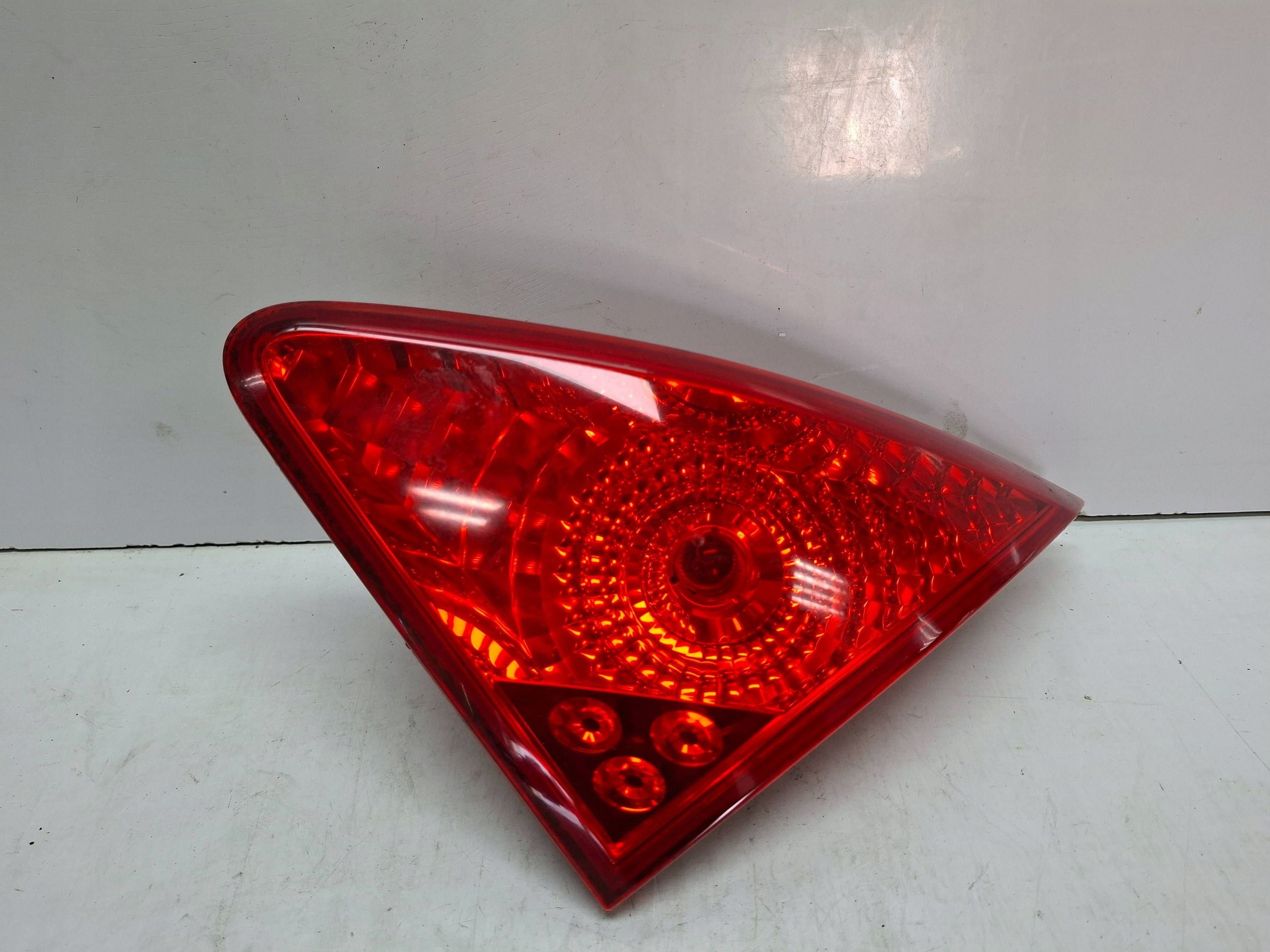light rear right 9683460980 PEUGEOT 3008 and 2009