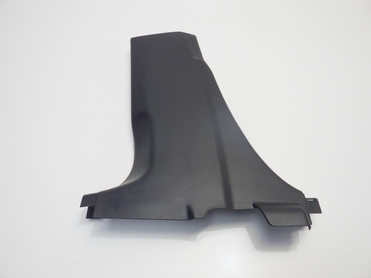 76241-61M0 - SX4 S CROSS 2022 ОБШИВКА ЦЕНТРАЛЬНОЙ СТОЙКИ ЛЕВАЯ