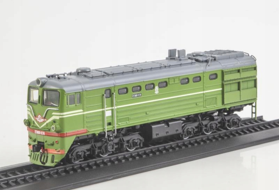 Lokomotywa 2TE10L H0 1:87 NP#28