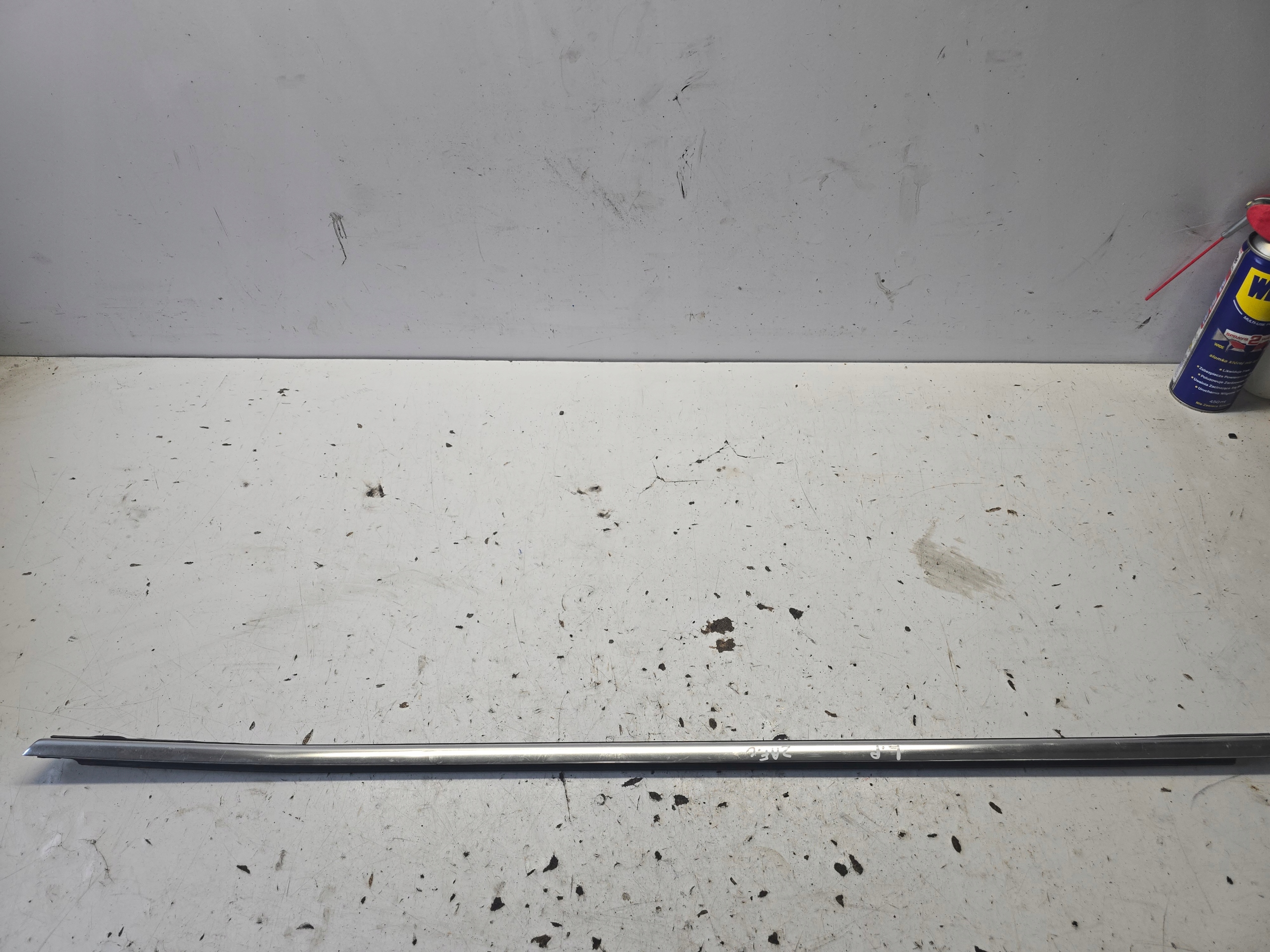 OPEL ZAFIRA C moulding dust door left front CHROM