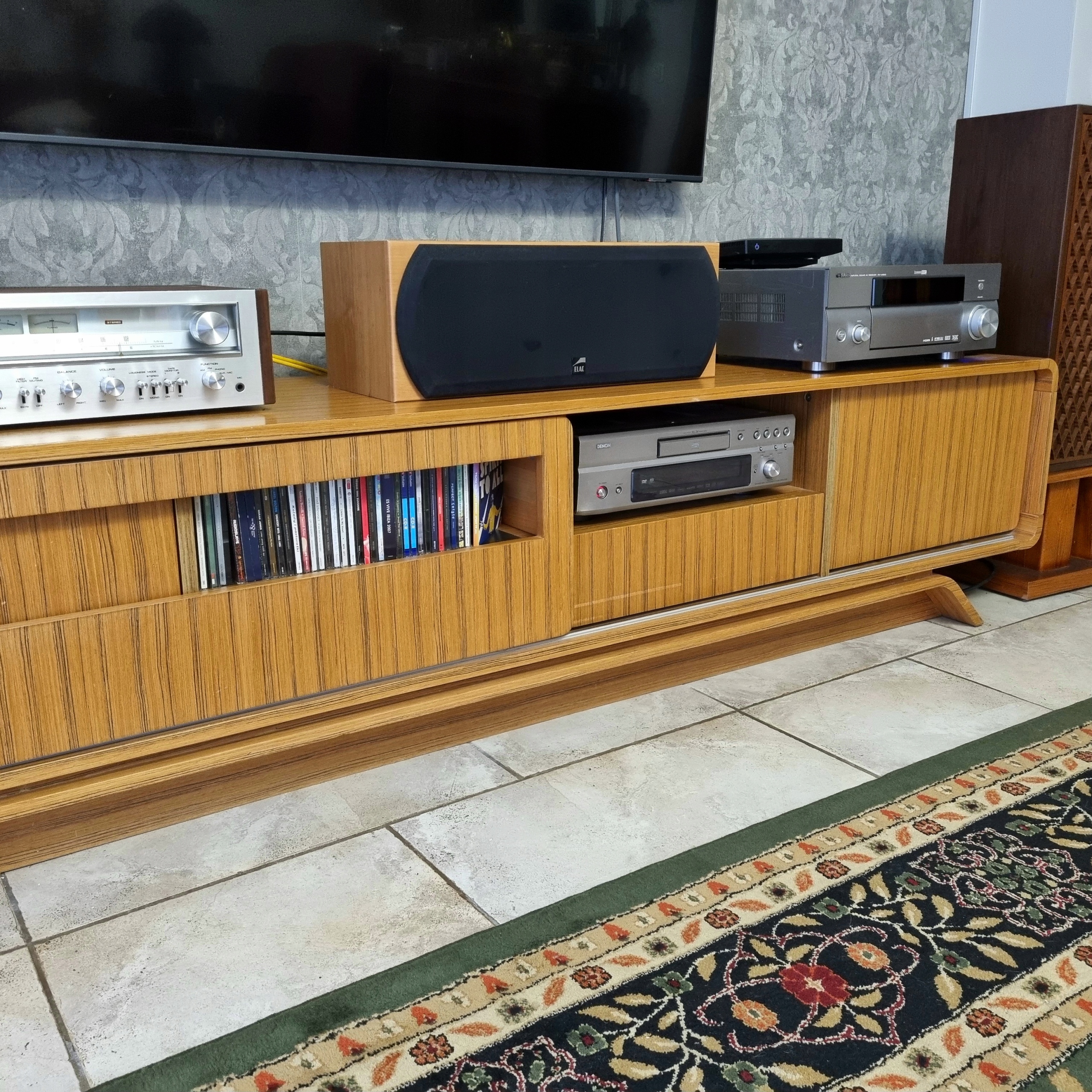 Elac EL Center MK II