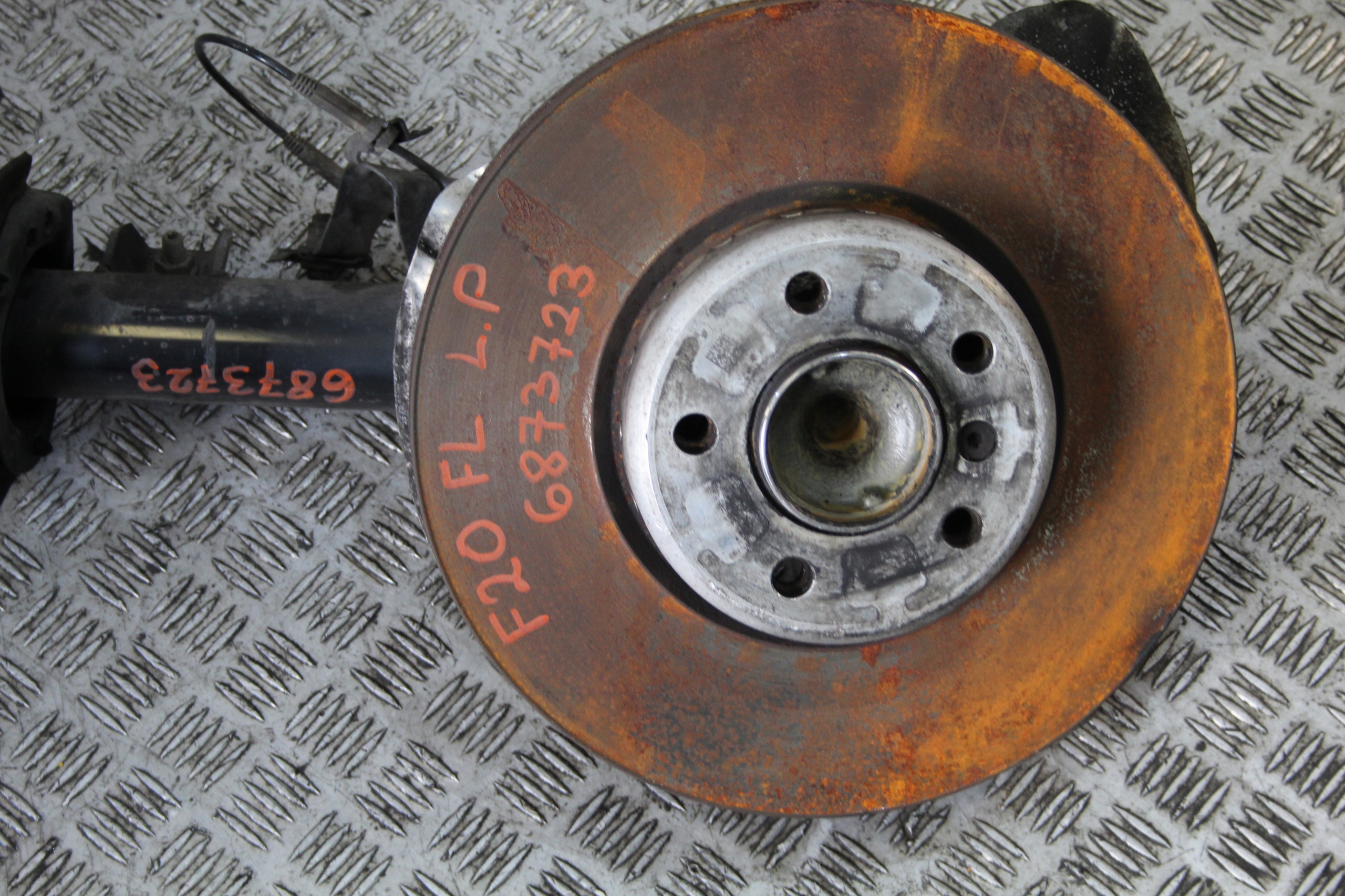 swing McPherson left front BMW 1 F20 LIFT