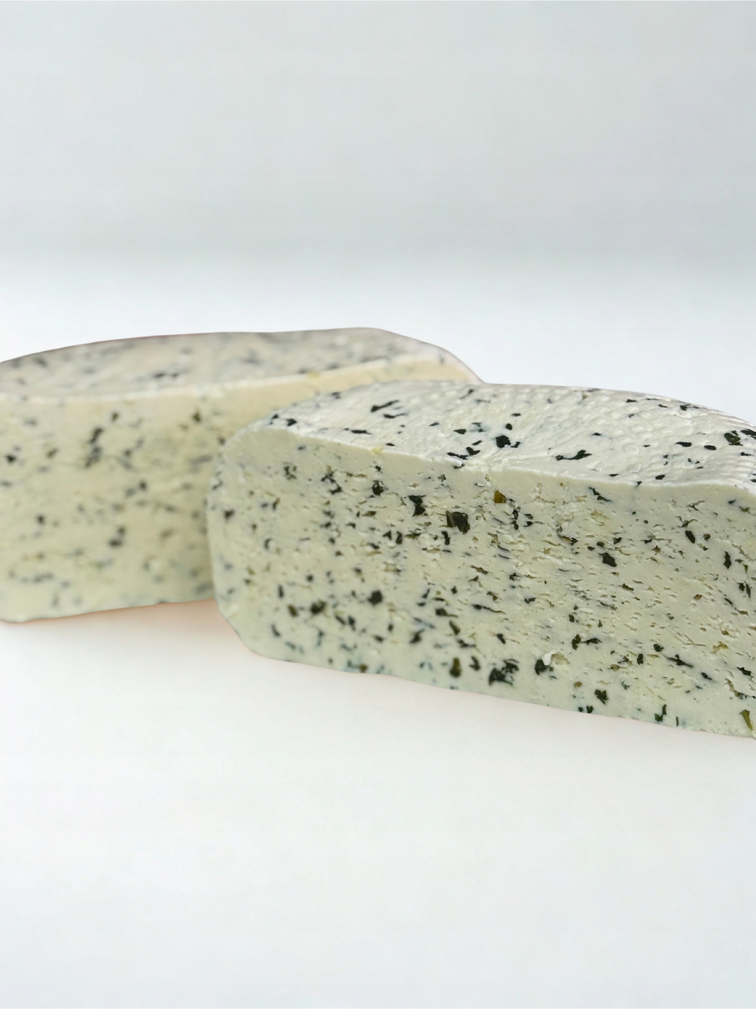 Levně Netupský korytinský sýr „swojski“ s Medvědím Česnekem, cca 1 kg, Certifikát.