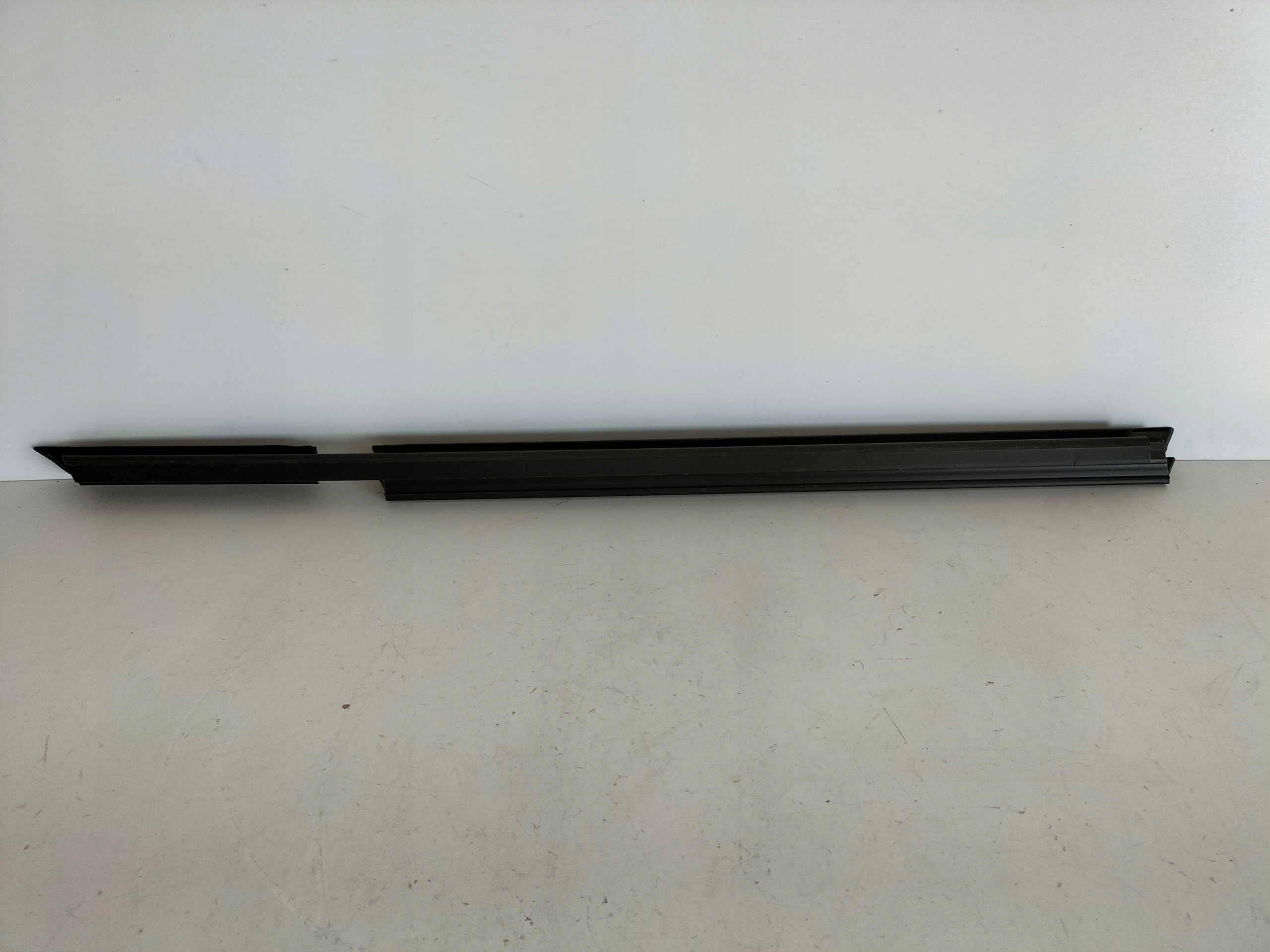 moulding dust door rear part left BMW 3 G20 G21 19