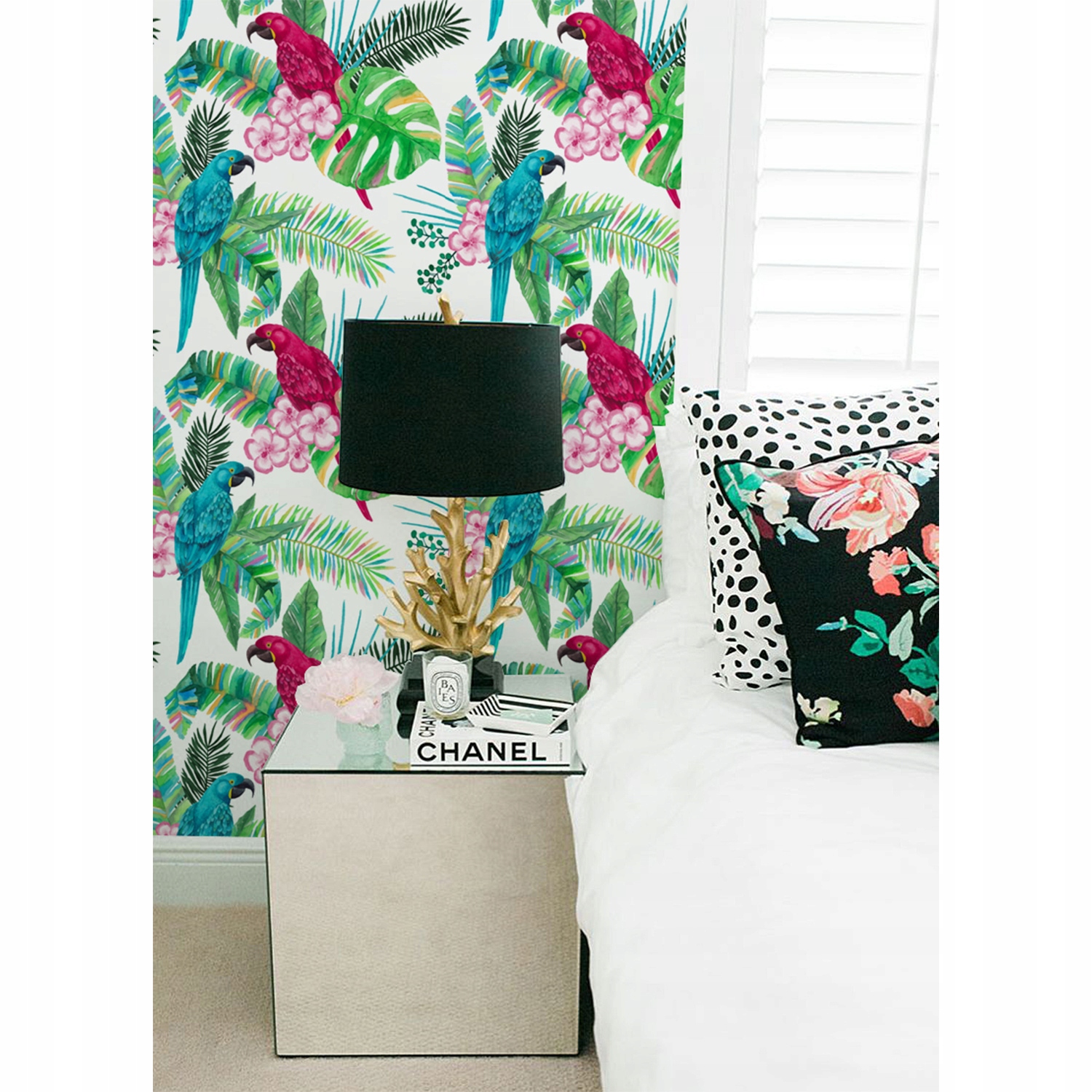 

Fototapeta do sypialni Bajka o papugach 416x254 cm