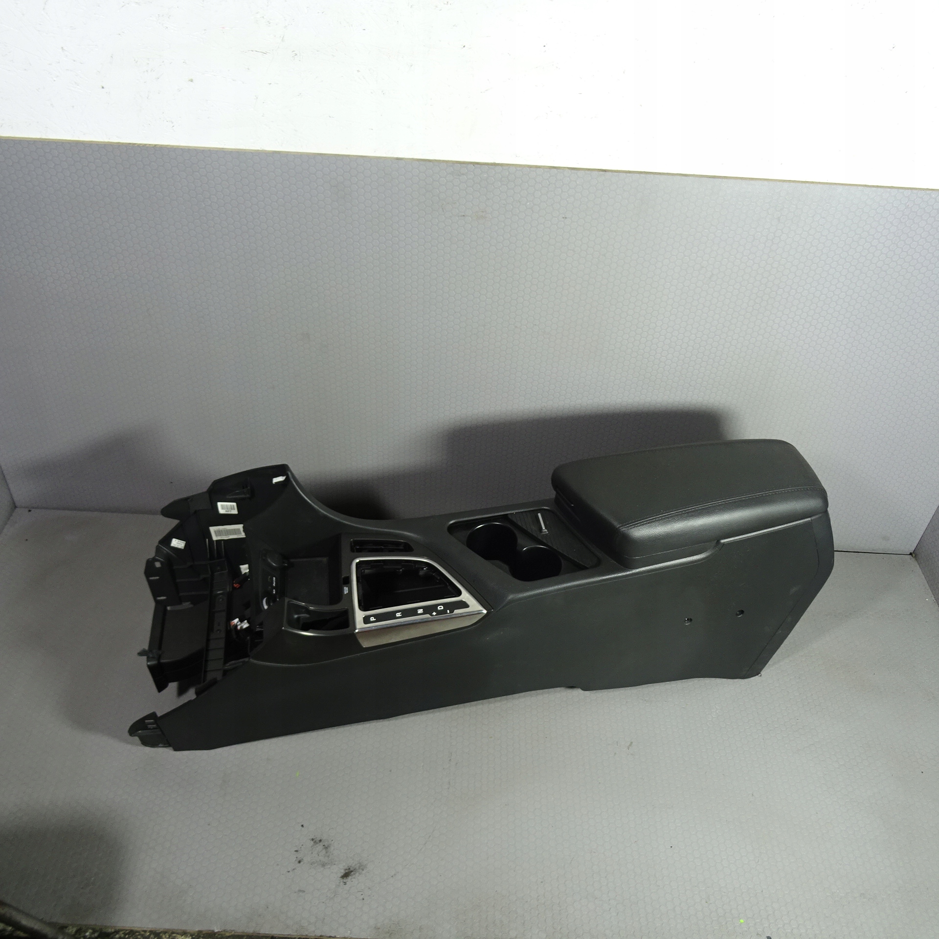KIA OPTIMA III LIFT TUNEL central