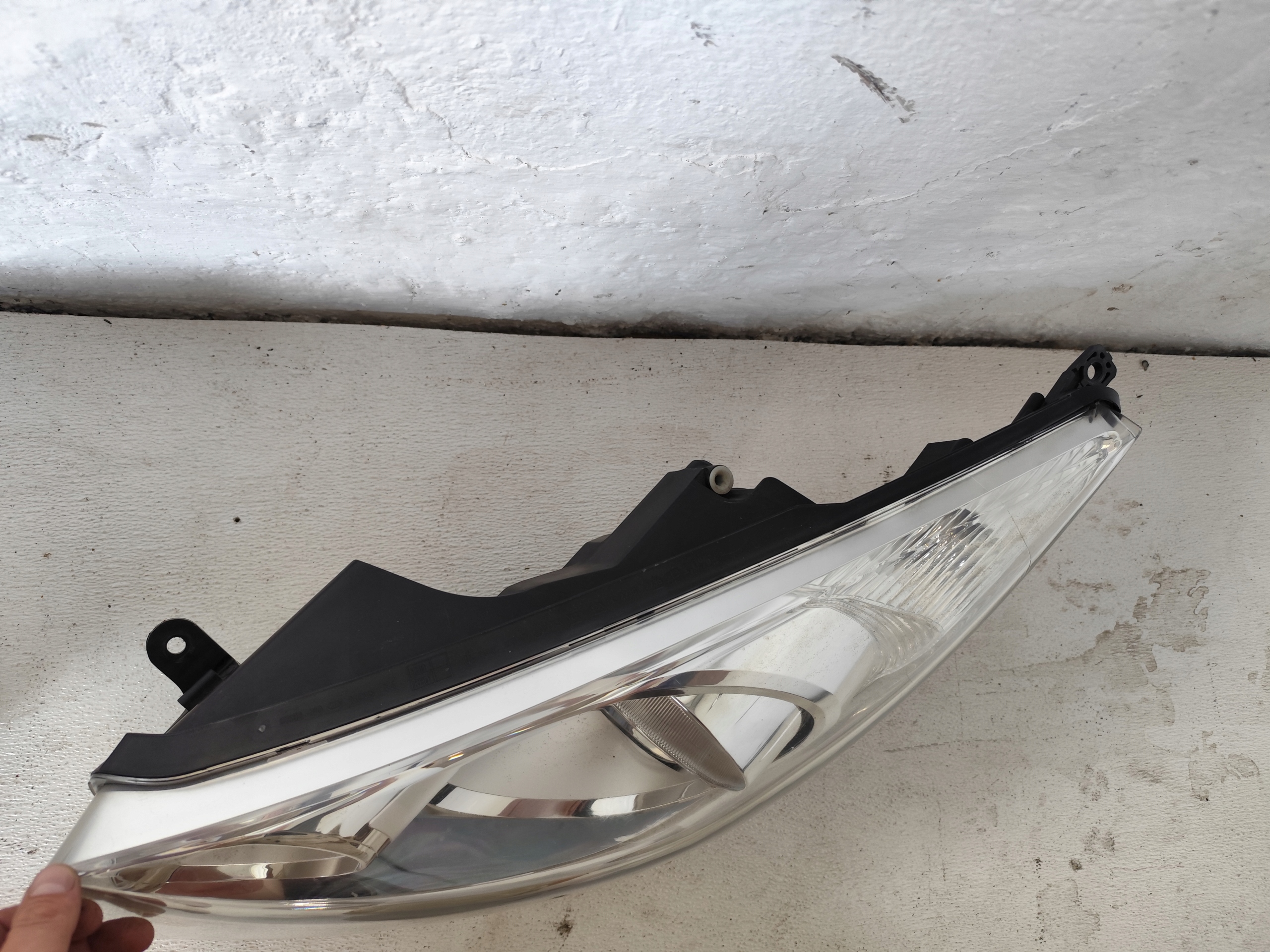 KIA VENGA 2014 light front left ANGLIK