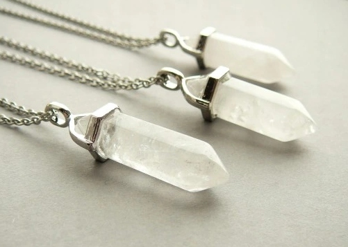 WISIOREK KAMIEŃ KRYSZTAŁ GÓRSKI NASZYJNIK PREZENT EAN (GTIN) 5904521342524