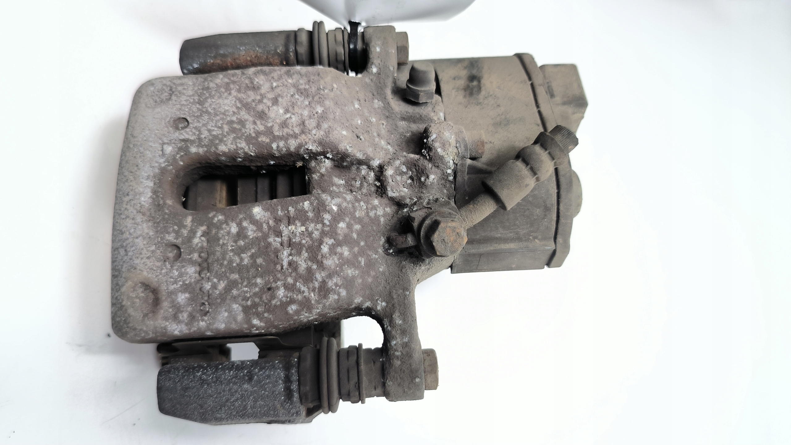 caliper brake rear part left 2.0 D2 VOLVO V60 and