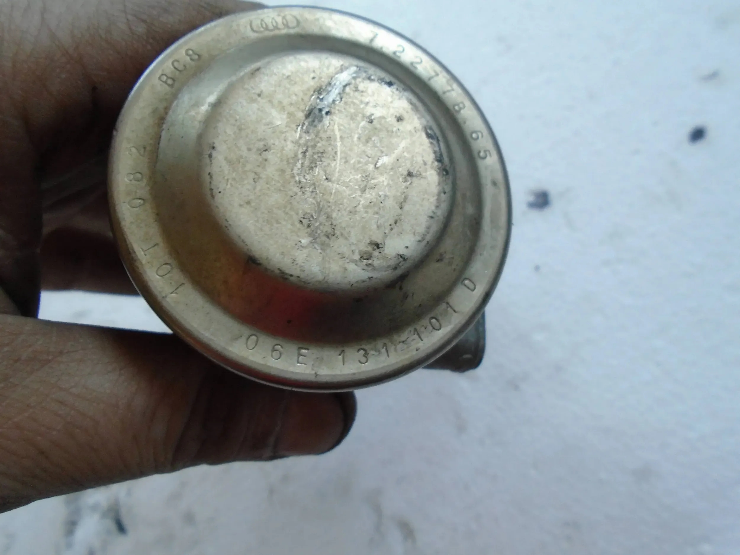 AGR-Ventil 06E131101D Audi A6 C6 A4 A5 Q5 2.8 3.0 FSI