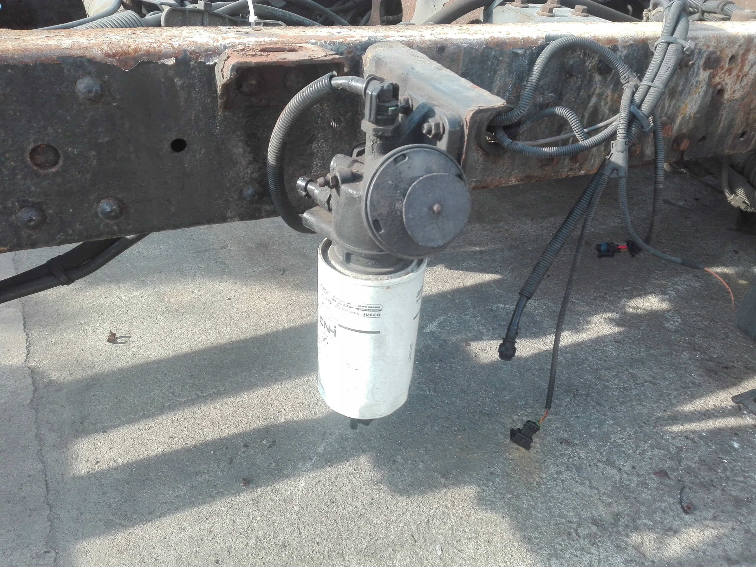 ПАЛИВНИЙ СЕПАРАТОР IVECO EUROCARGO EURO 5 200 ЗЛ