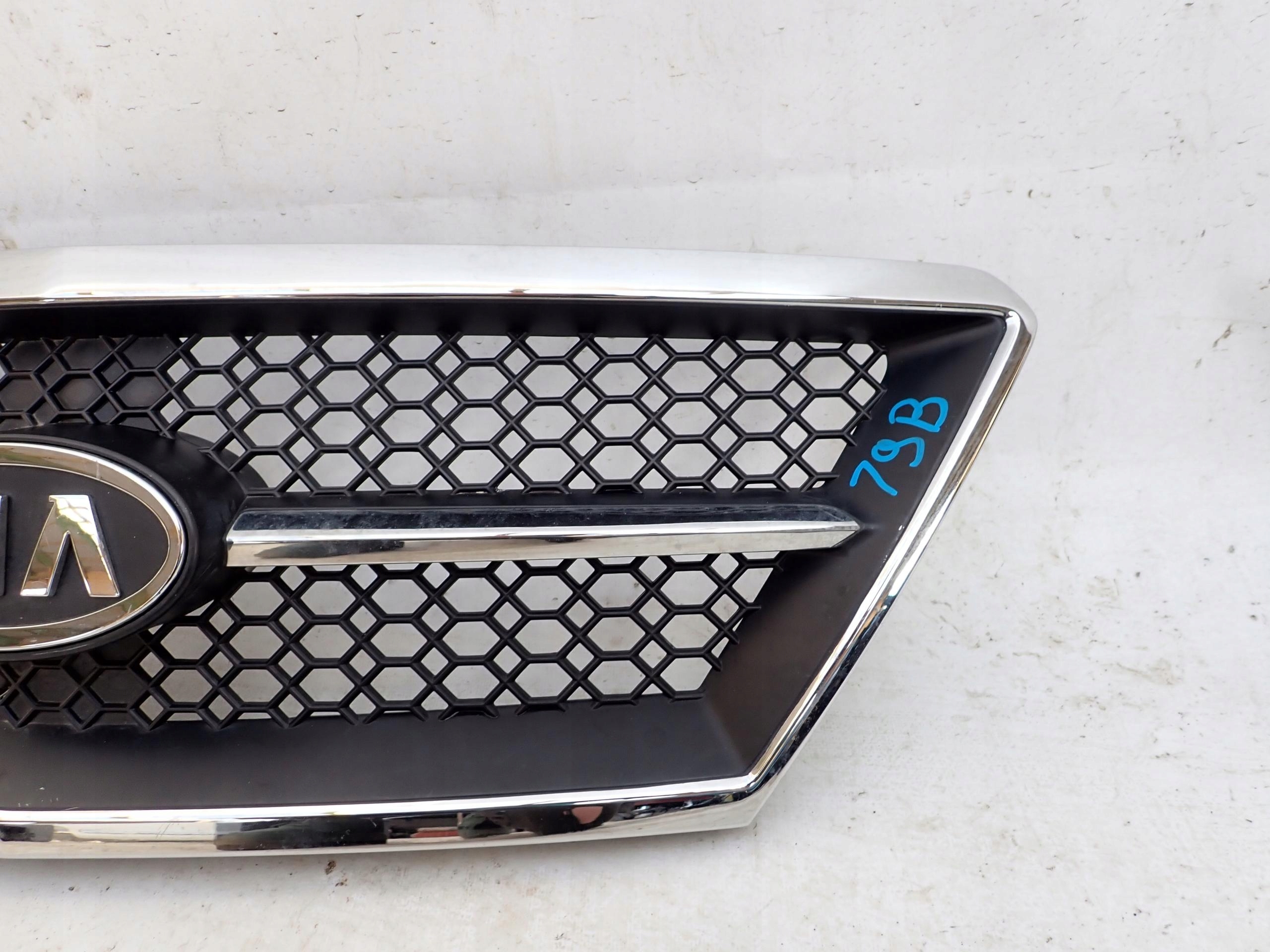 KIA SORENTO and 02-07 grill grille radiator