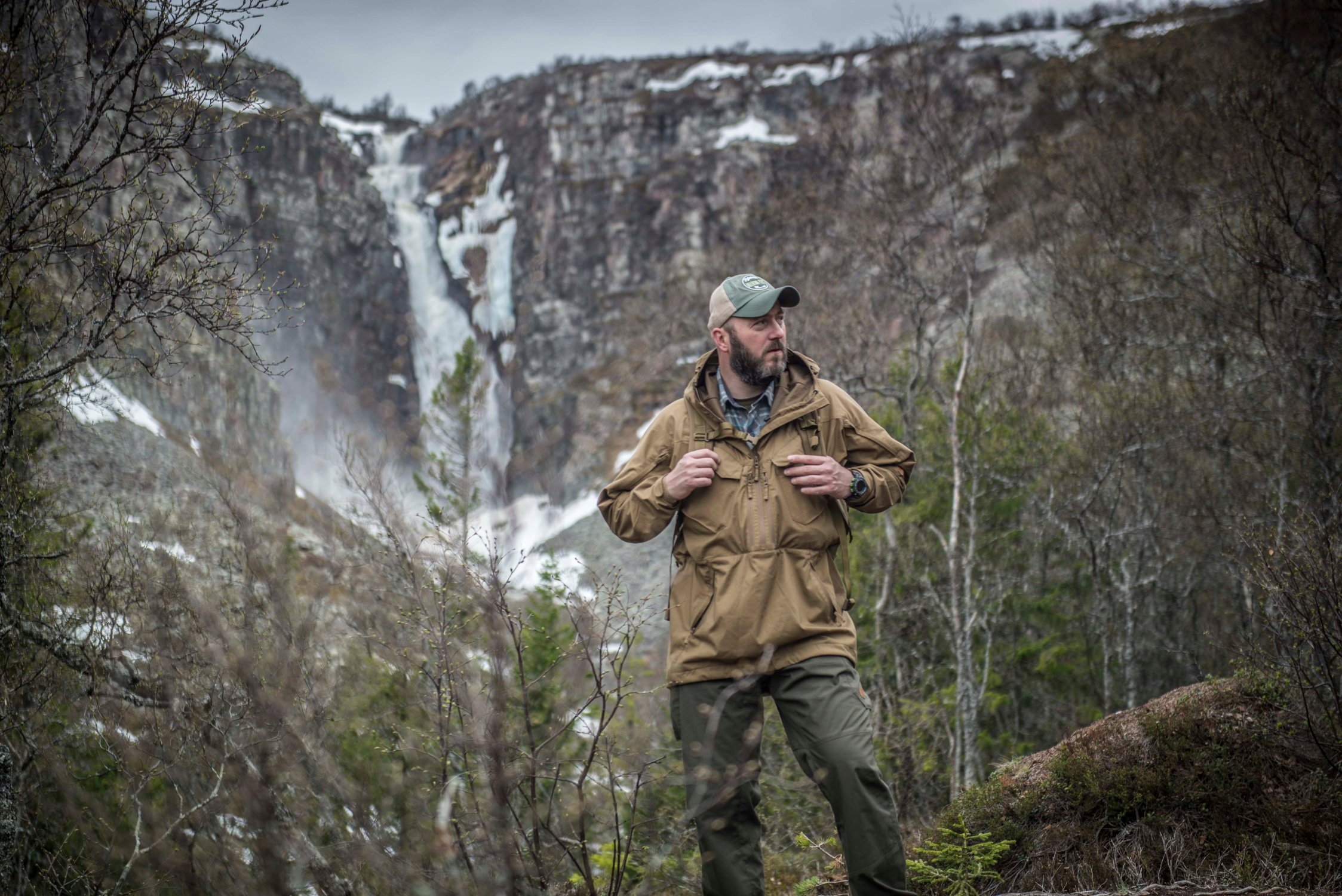 Kurtka Helikon Anorak Pilgrim BLACK L kangurka EAN (GTIN) 5908218730182