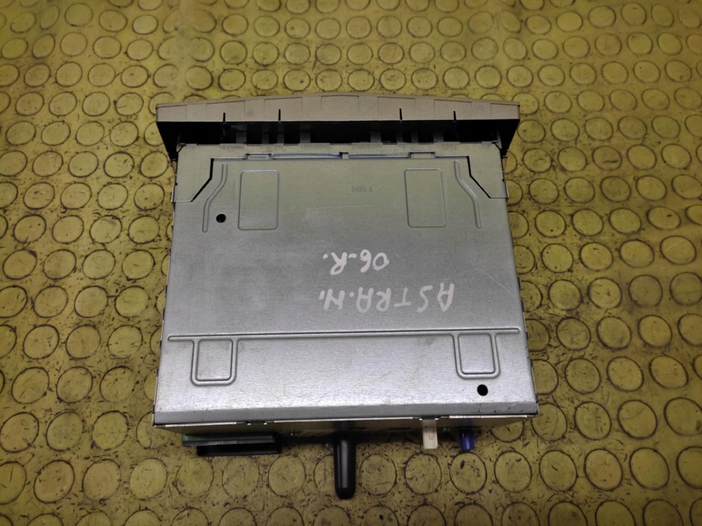 OPEL ASTRA H RADIO 13283224