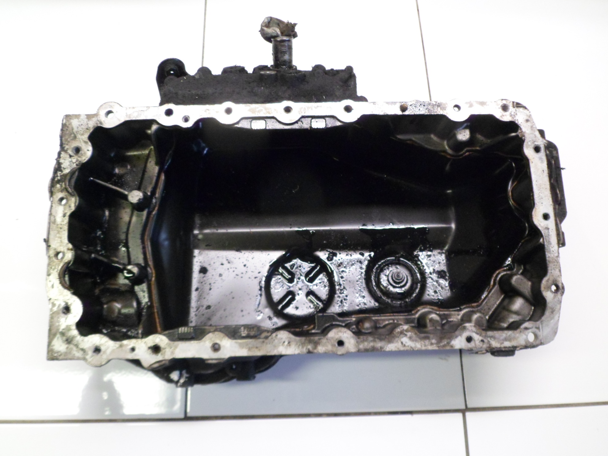 PEUGEOT 308 CITROEN C5 2.0HDI Ölwanne 9681842080