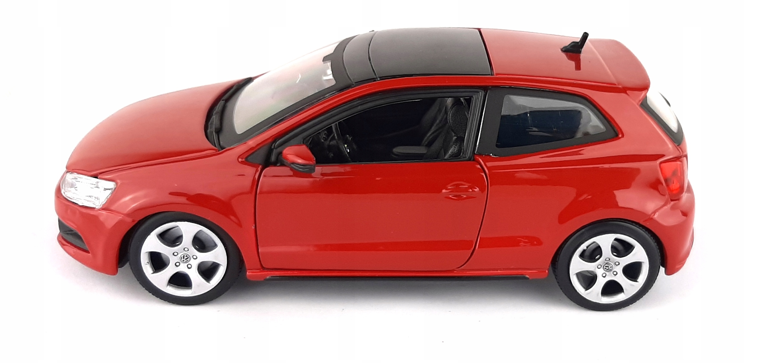 Bburago Vw Polo Gti Mark 5 červená 1:24 Volkswagen