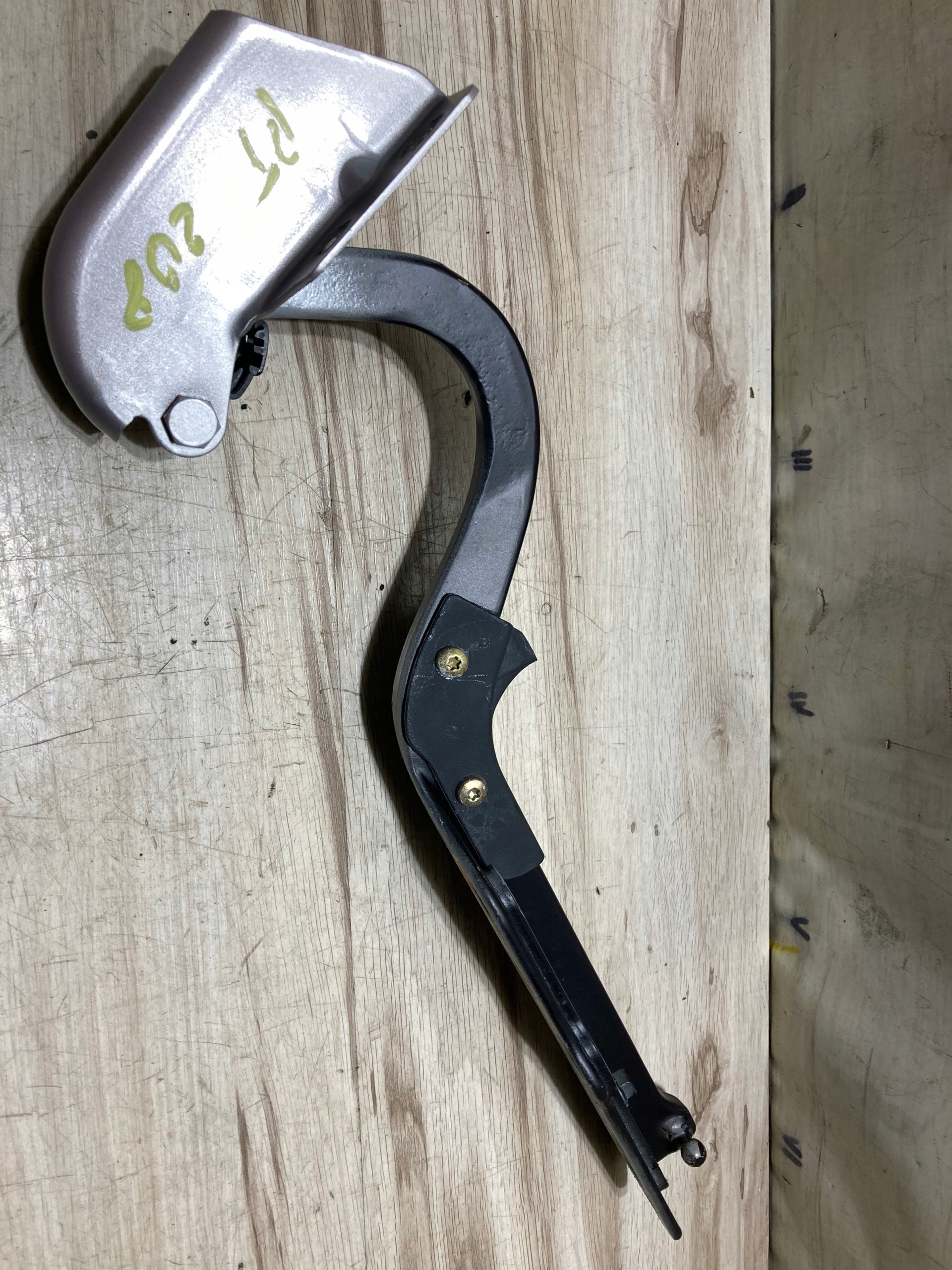 2087500221 - Шарнир заслонки задний правый 2087500 Mercedes W208 CLK