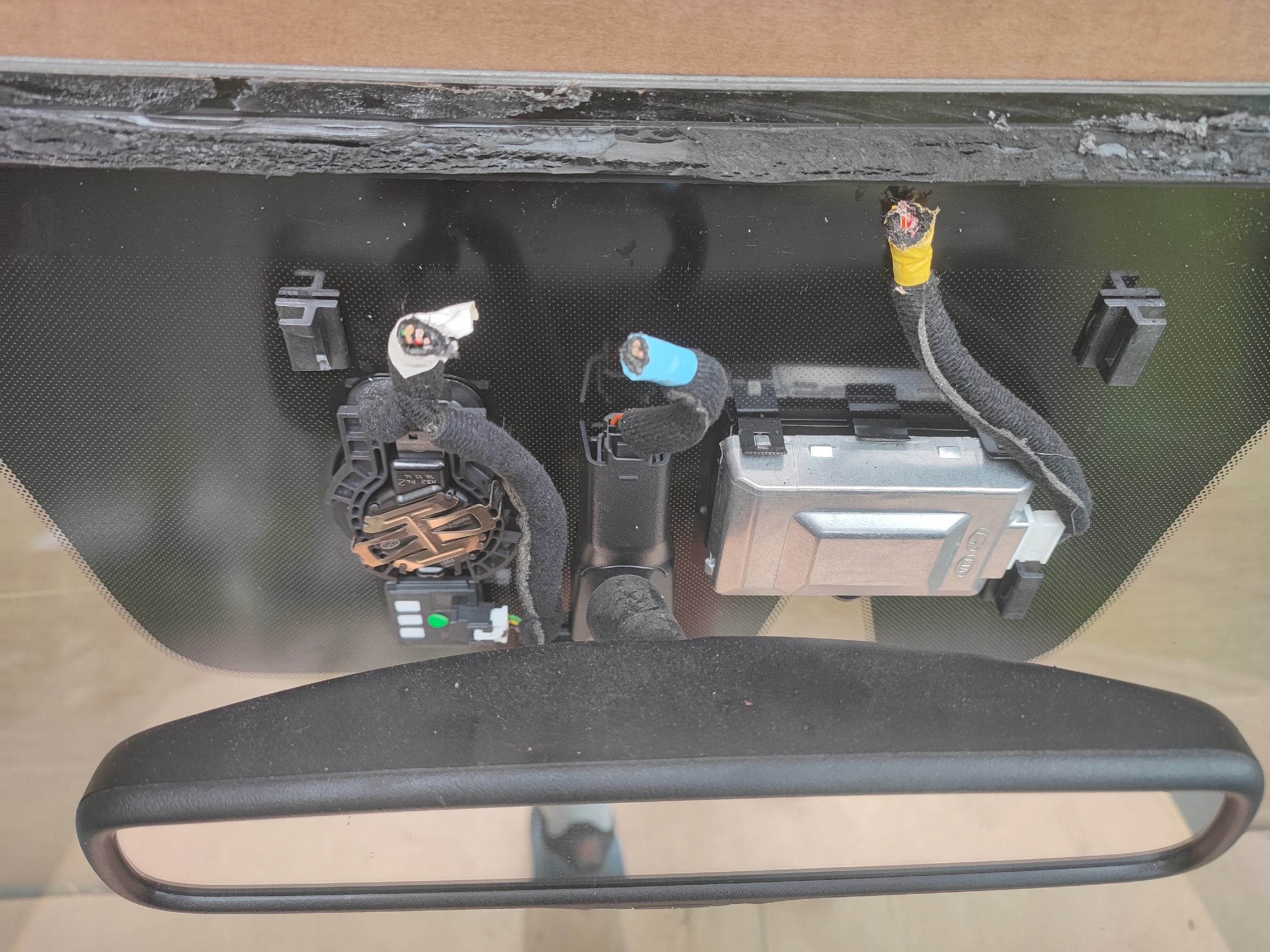 HYUNDAI I20 II window front front iron KAMERA SENSOR mirror KOMPLET