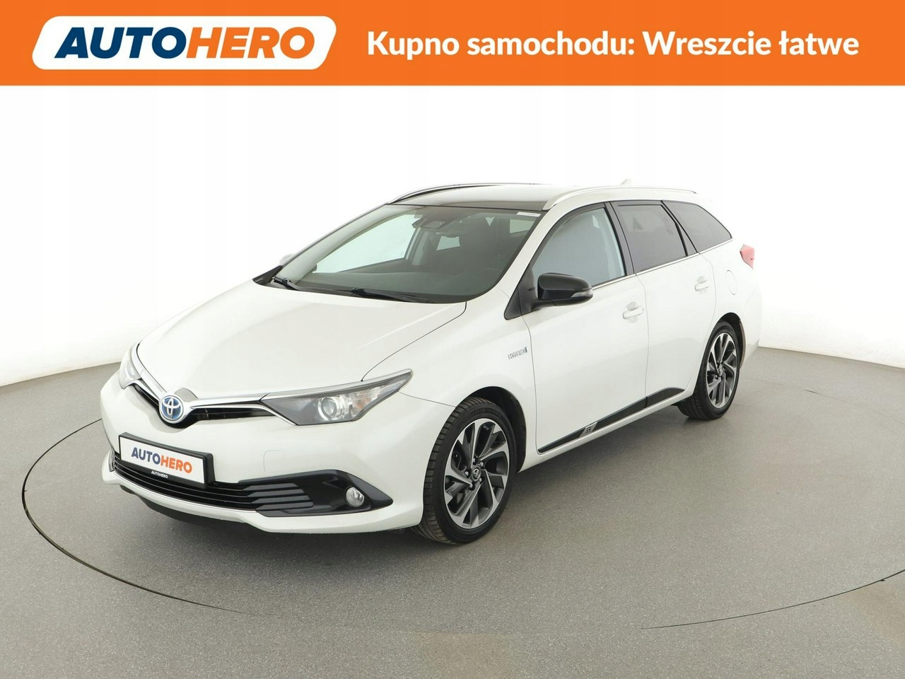 Toyota Auris lift navi kamera panorama hak