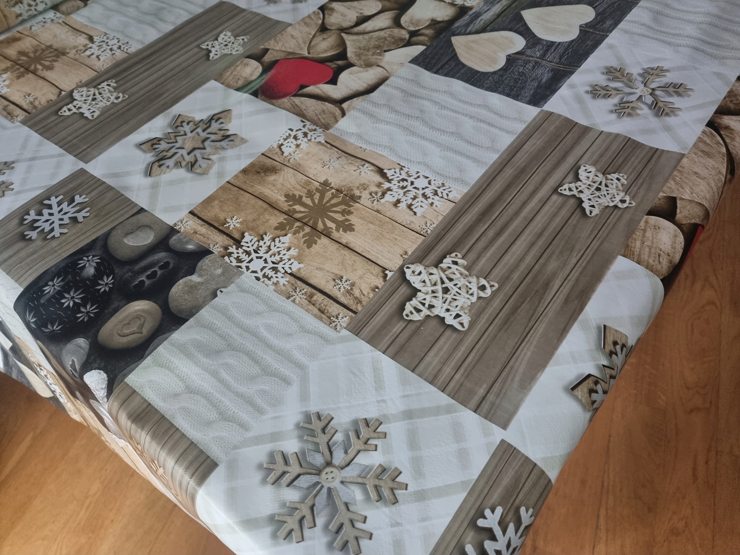 CERATA OBRUS NA WYMIAR METRY SERCA ŚNIEŻYNKI Typ obrus