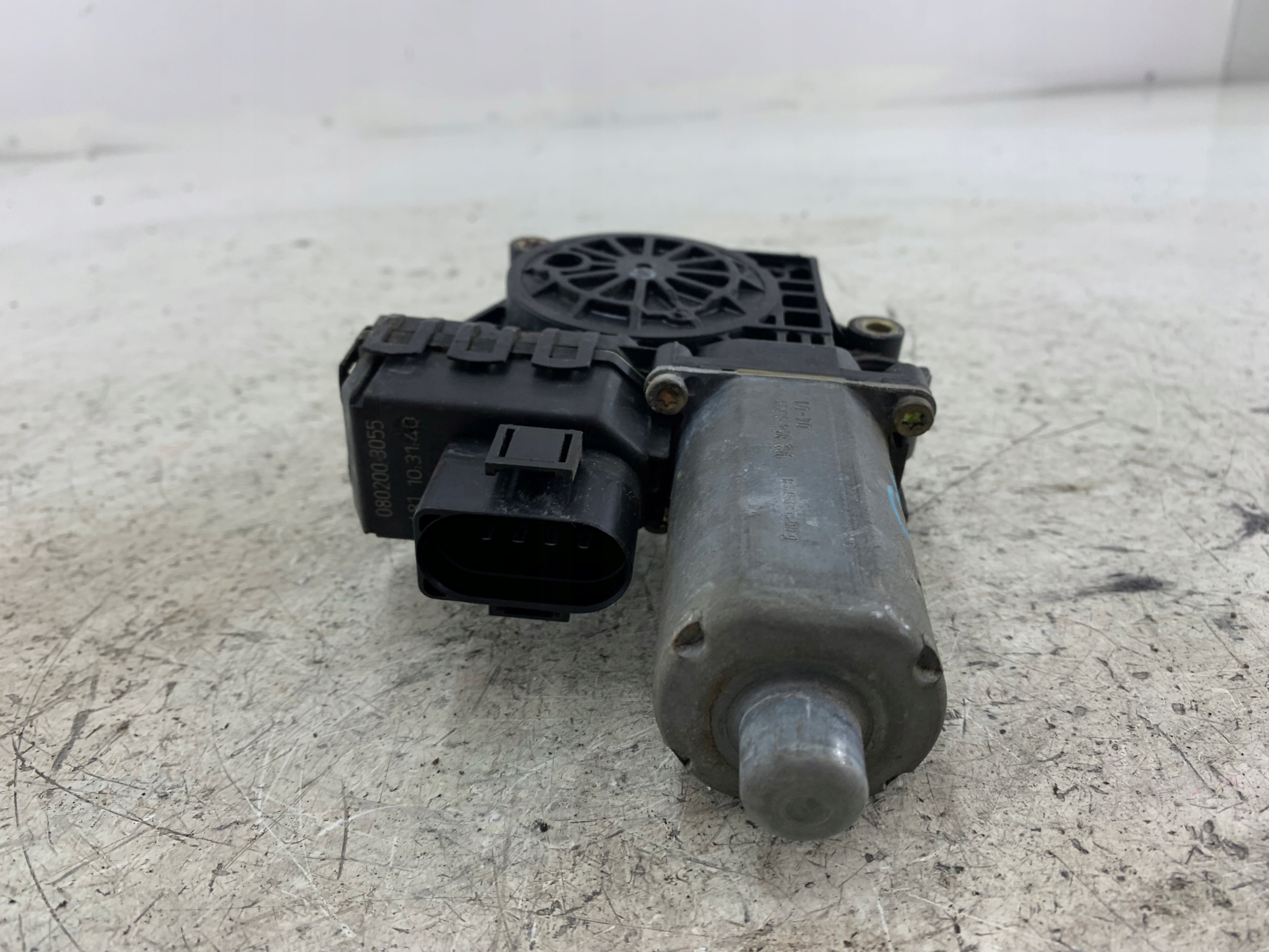 AUDI A6 C5 mini motor windows right front 0130821774