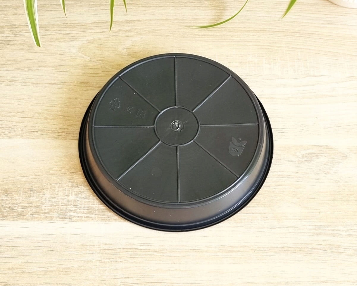 PODSTAWKA PLASTIKOWA do doniczek CZARNA 18cm Wysokość produktu 3 cm