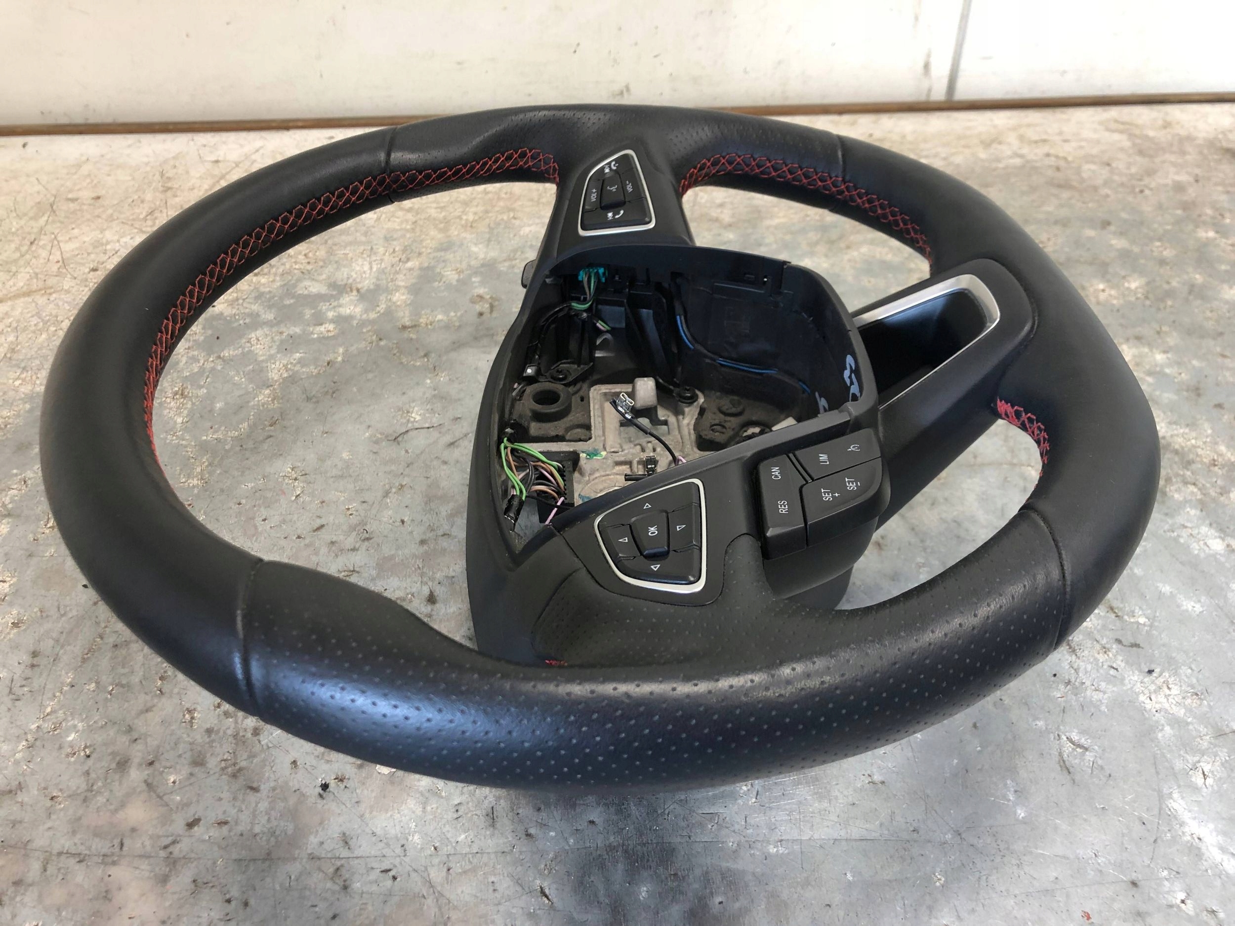 steering wheel, leather GRZANA with shifting SCIETA FORD KUGA MK2 ST