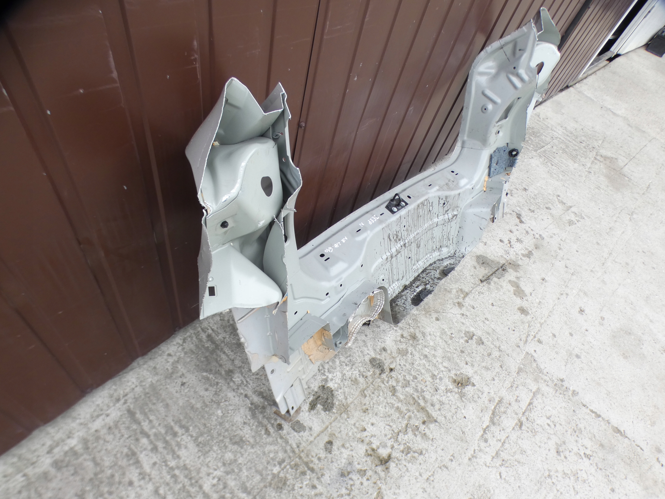 rear panel OKULAR JEEP AVENGER 23- 640