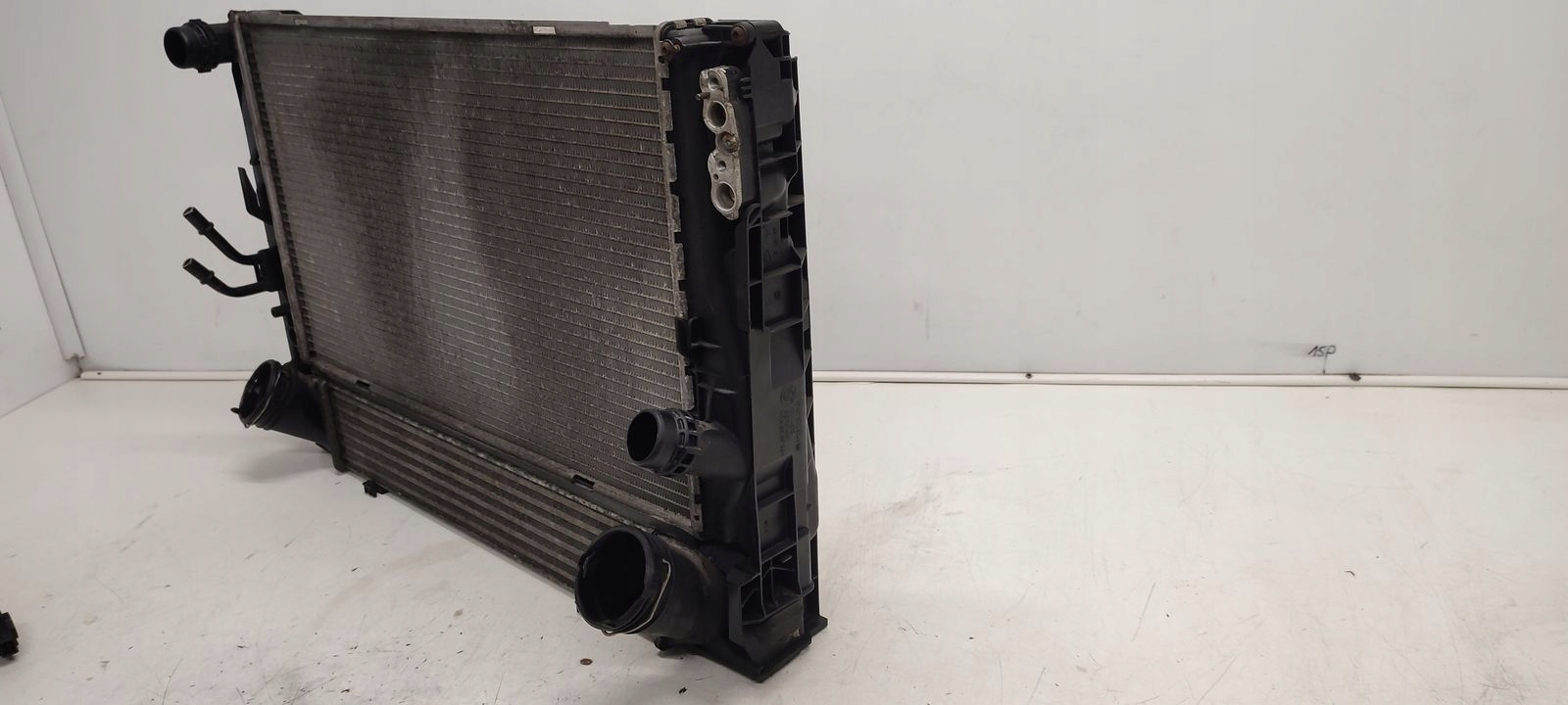 vízhütö a klímának intercooler BMW E91 2,0D